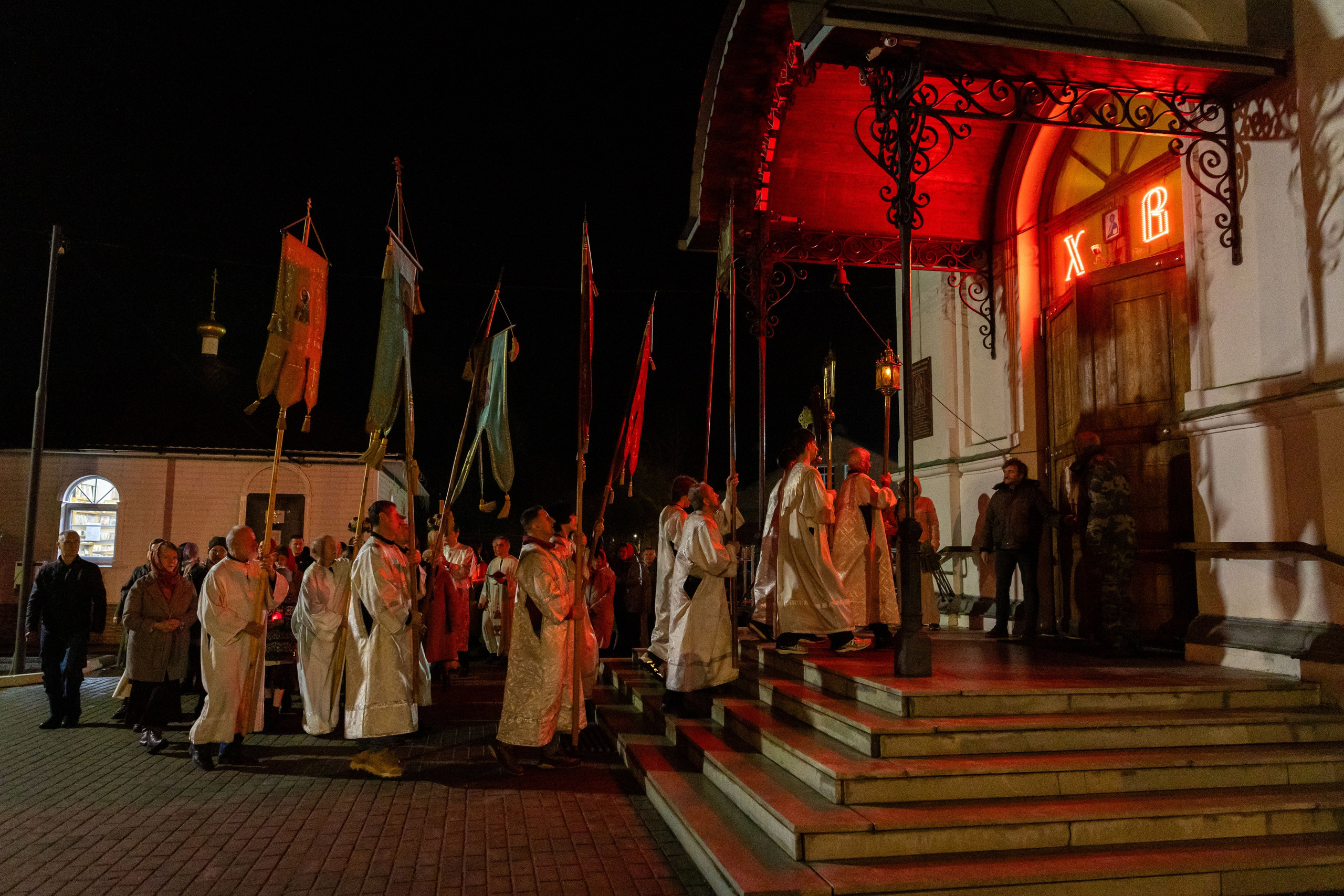 Пасха Воскресенский храм с Ашитково. Семейный и детский фотограф Анна Петракова