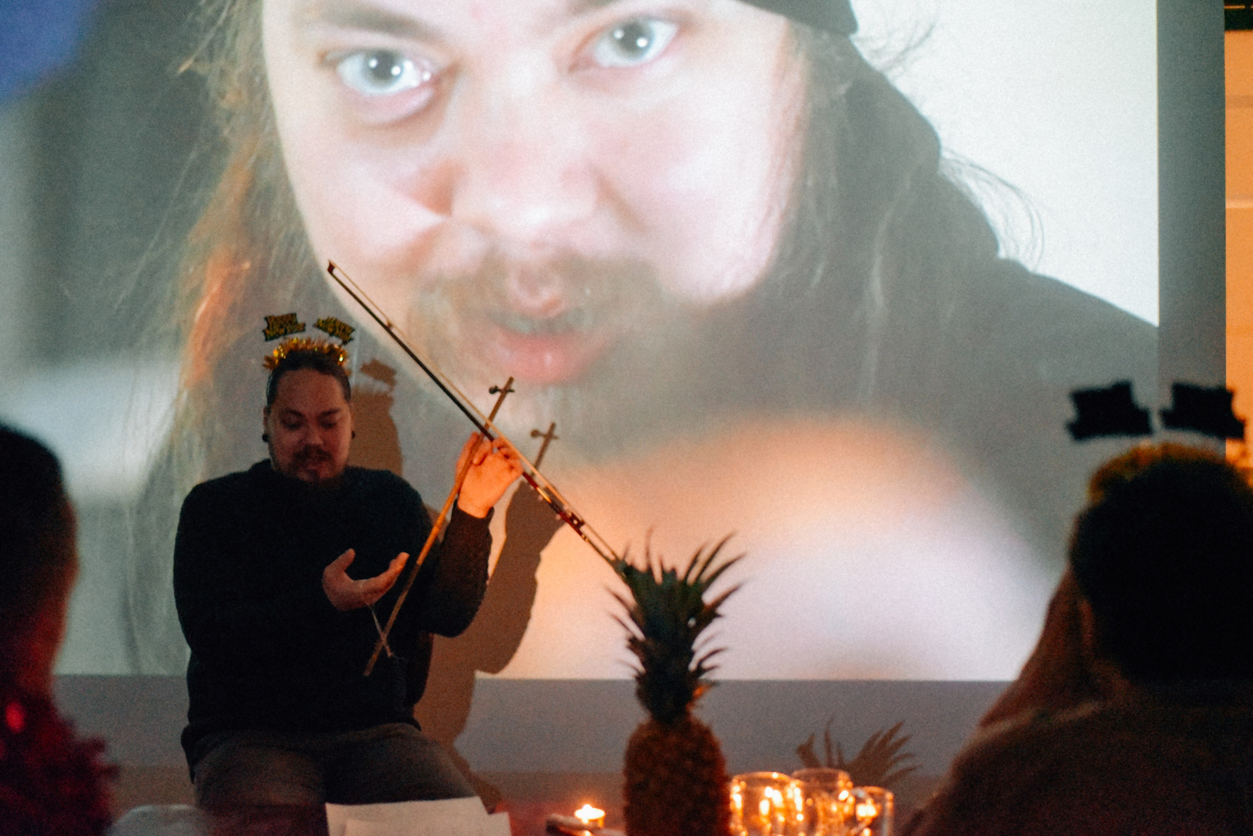 ЧТО ТЫ МЕЛЕШь Вечер вьетнамского караоке. Фотограф Лола Волна, город Москва