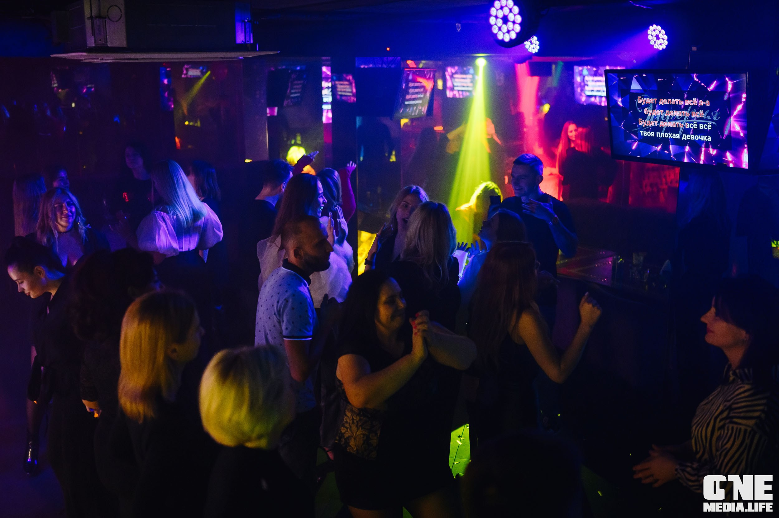 Фотоотчет с с 8 марта в караоке-клубе Эйфория. One Media Life: фоторепортажи, фотоотчеты с мероприятий и заведений
