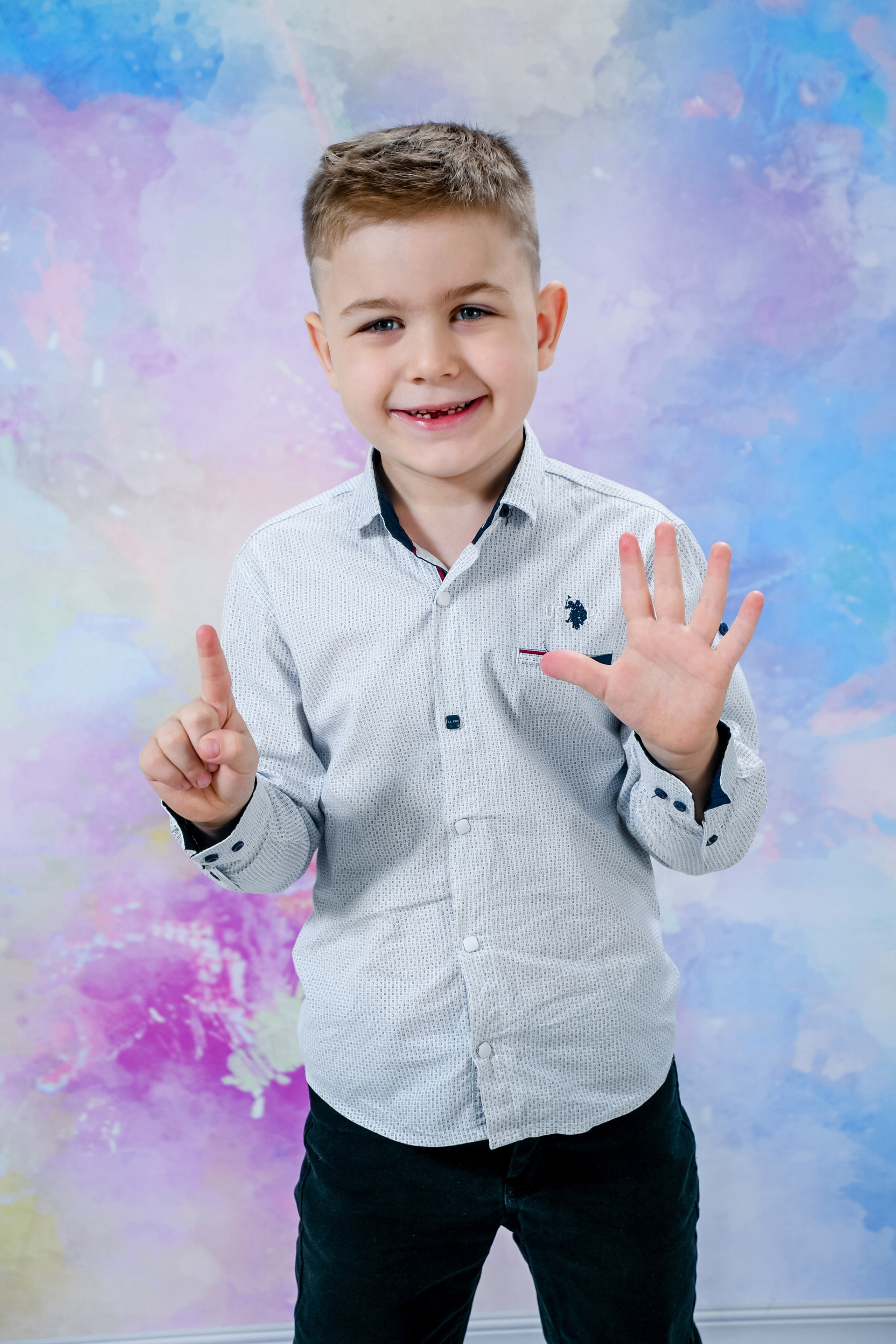 Студийная фотосессия для выпускного альбома. Вячеслав Скрипник Фотограф Краснодар