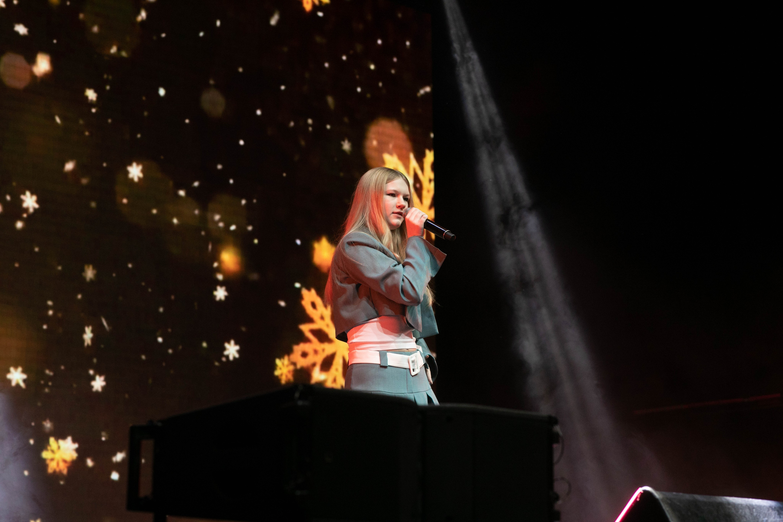 ММTV новый год 2024. Art photographer Nino