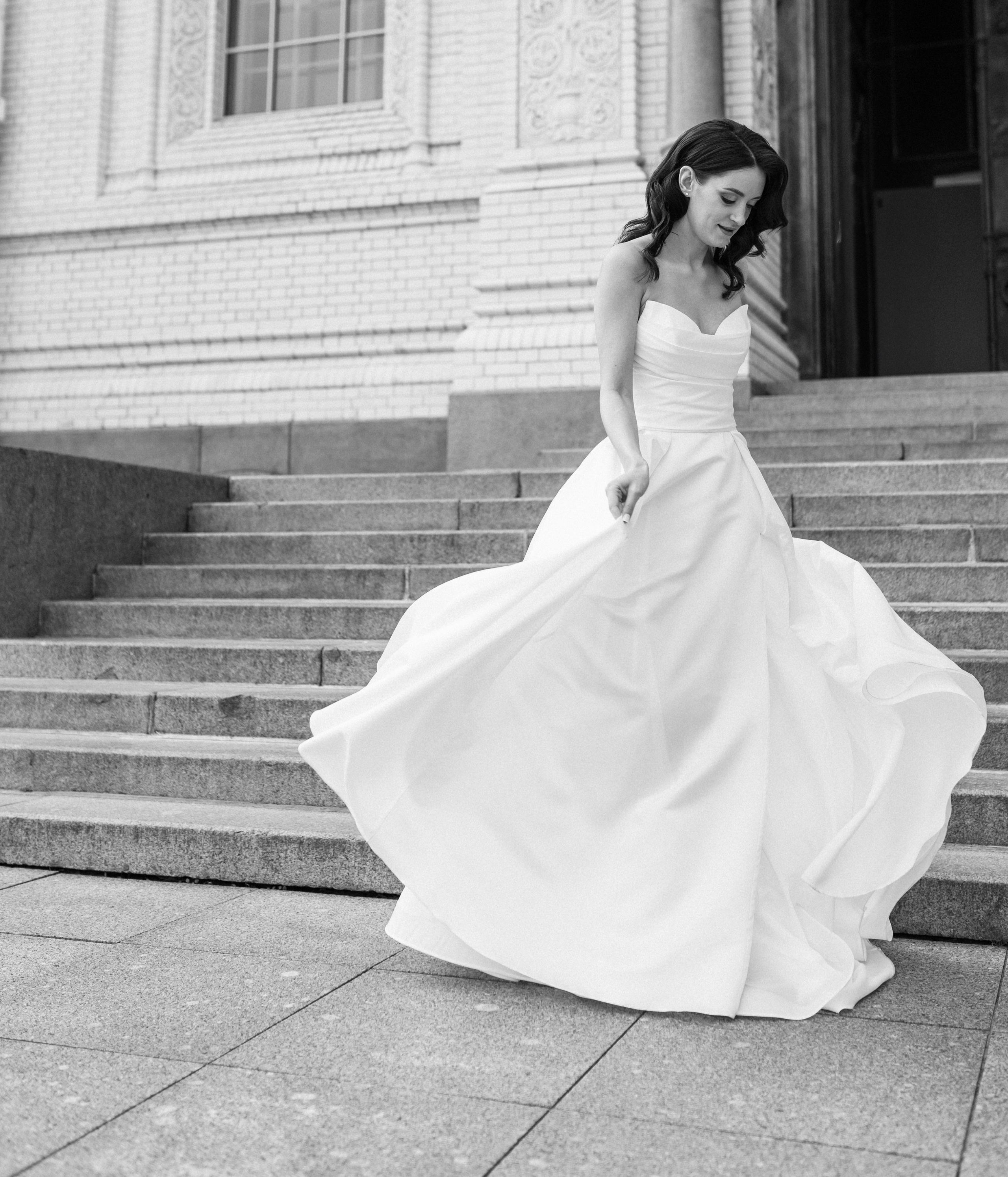 Прогулки во время свадебного банкета. Happiness is in the moments