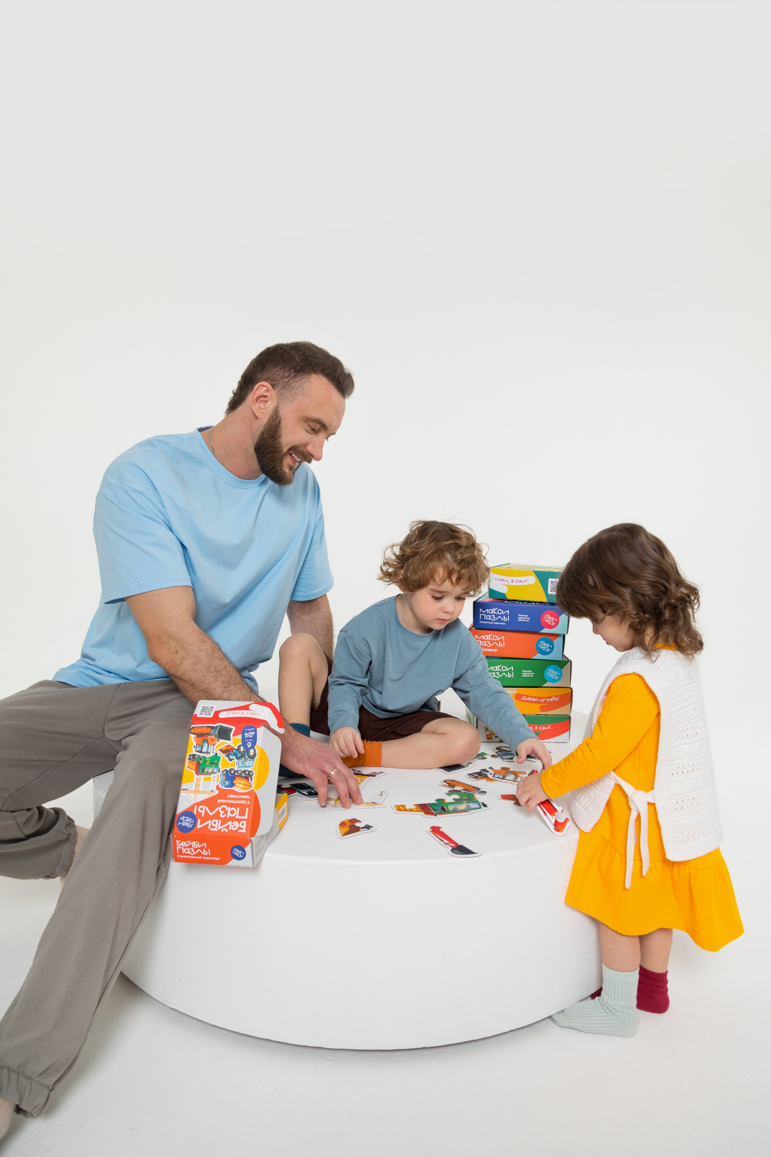 Имиджевая и каталожная съёмка для бренда детских пазлов. Детский и контент фотограф Надя Волкова Санкт-Петербург