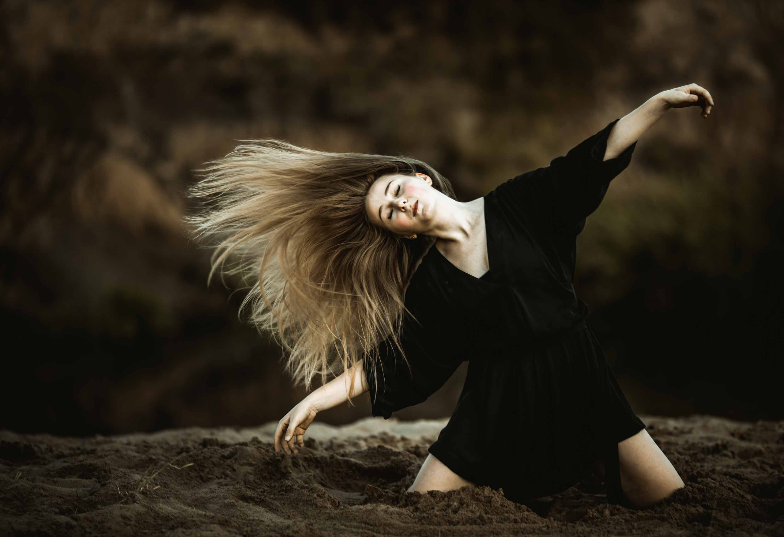 Девушка с ромашками. Наталия Клевинскас портретный фотограф в Костроме