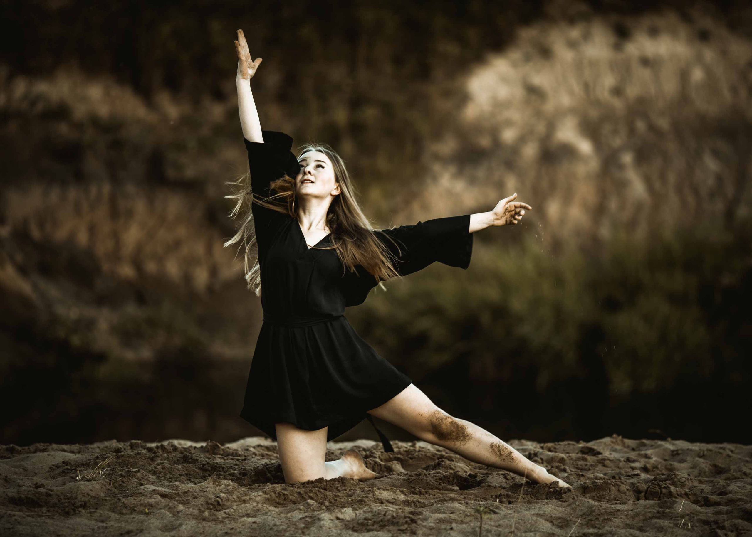 Девушка с ромашками. Наталия Клевинскас портретный фотограф в Костроме