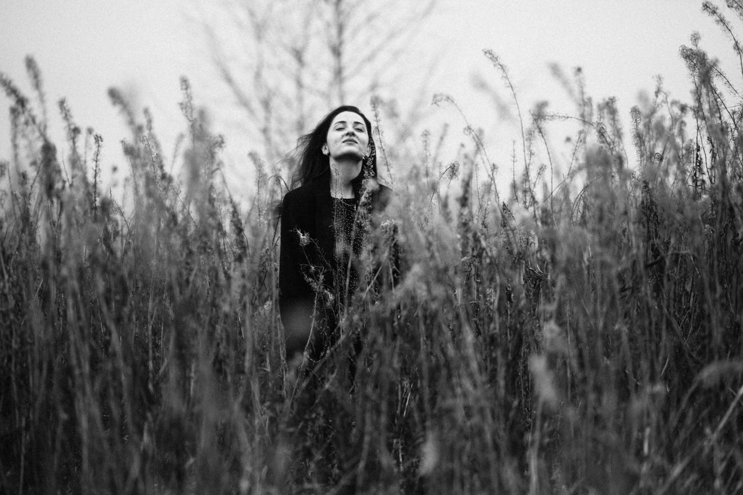 Портрет на руинах. Наталия Клевинскас портретный фотограф в Костроме