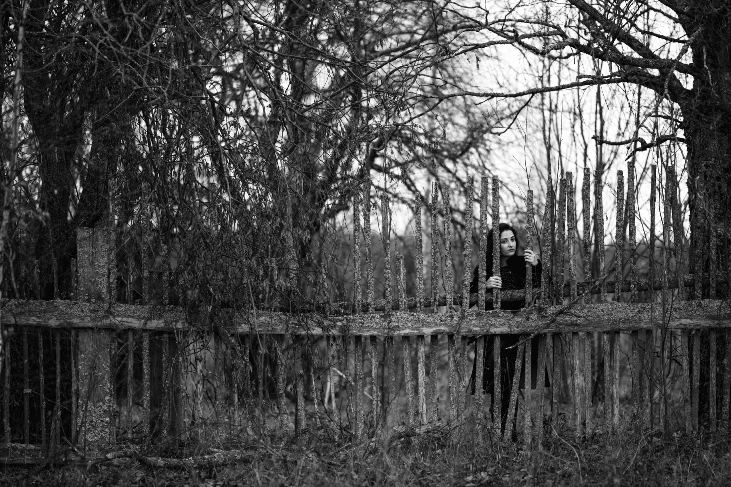 Портрет на руинах. Наталия Клевинскас портретный фотограф в Костроме