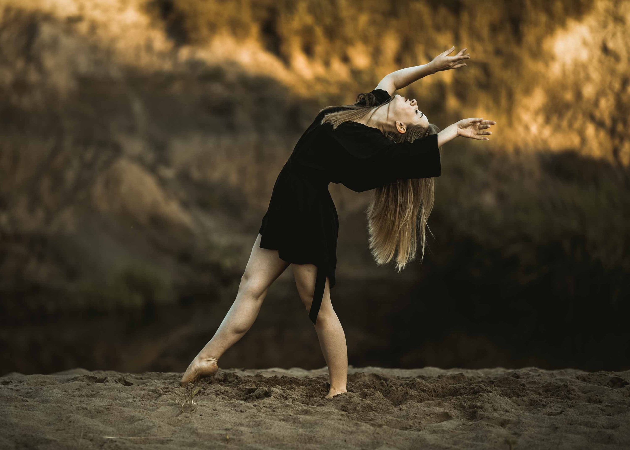 Девушка с ромашками. Наталия Клевинскас портретный фотограф в Костроме