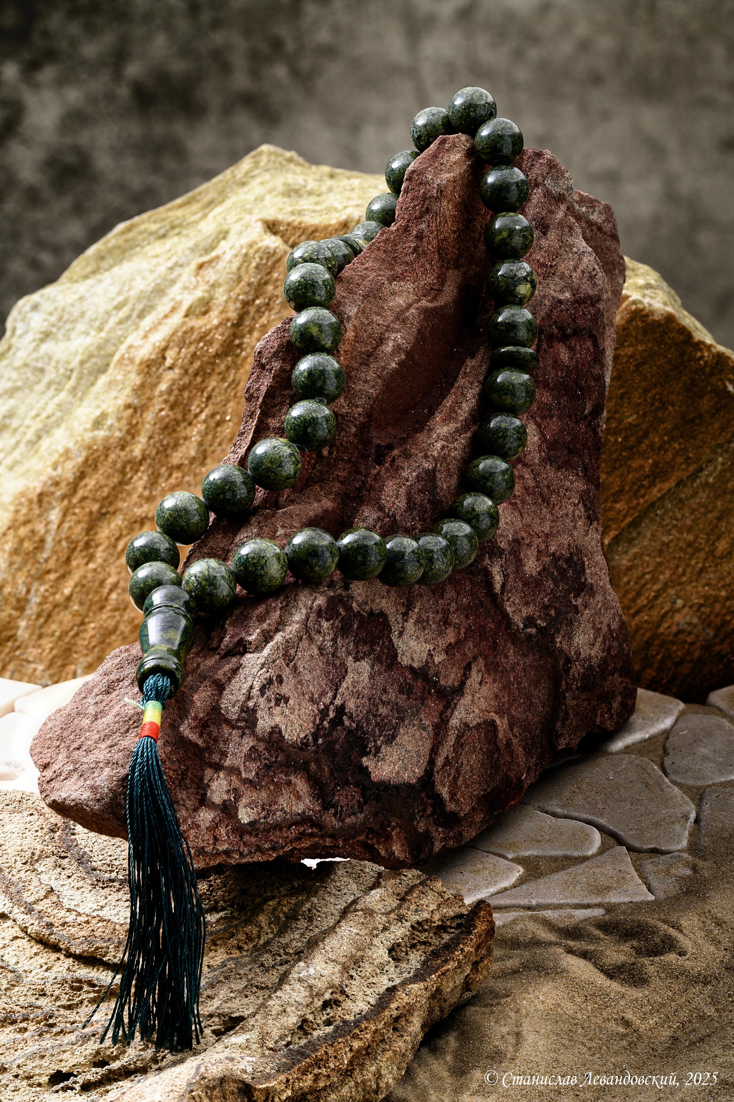 Предметы с глянцевой поверхностью. Предметный фотограф в Москве Станислав Левандовский