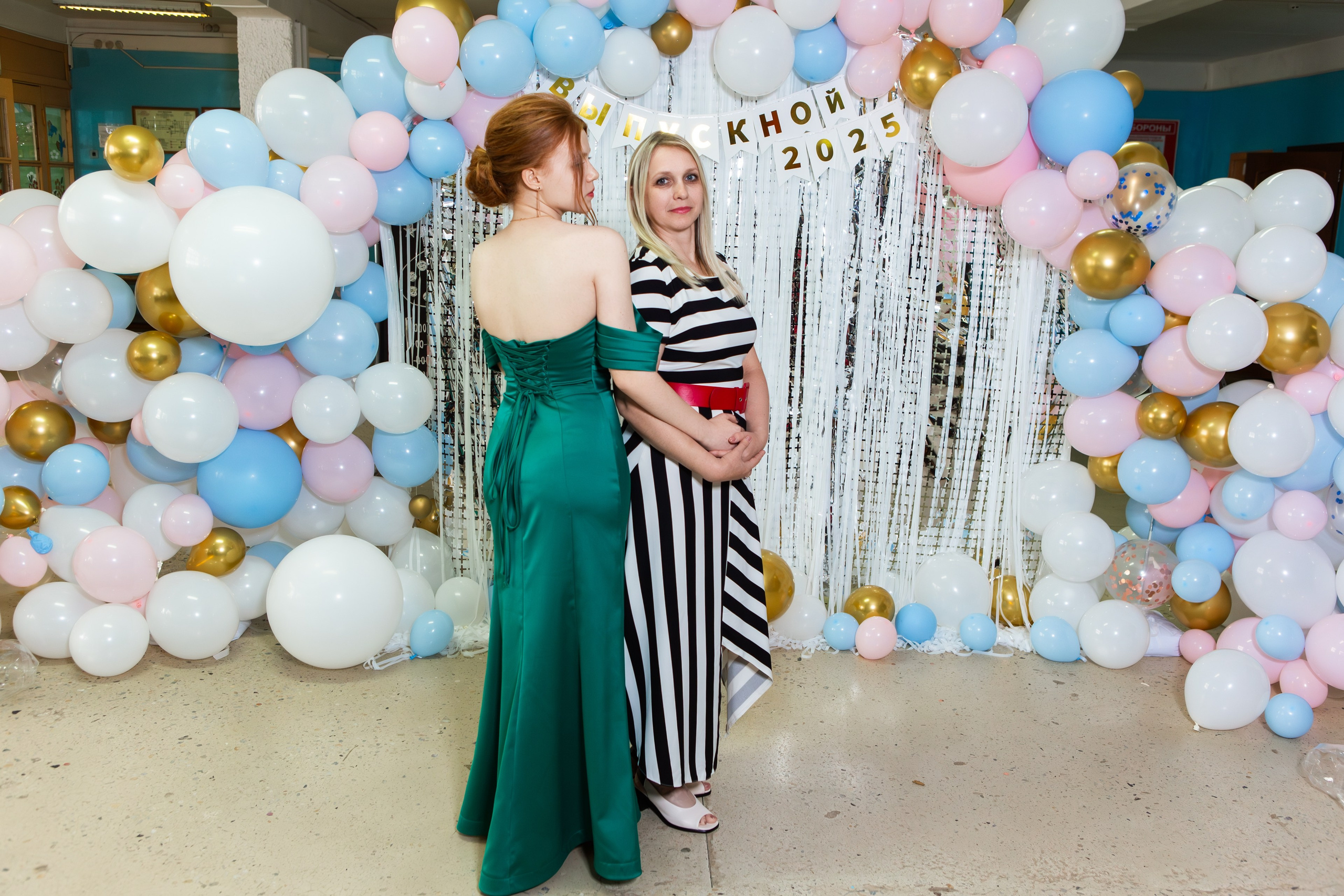 ФОТОСЕССИЯ С РОДИТЕЛЯМИ ВЫПУСКНОЙ 2025 9 ШКОЛА Г.МЦЕНСК. Профессиональный фотограф в Мценске и Орловской области