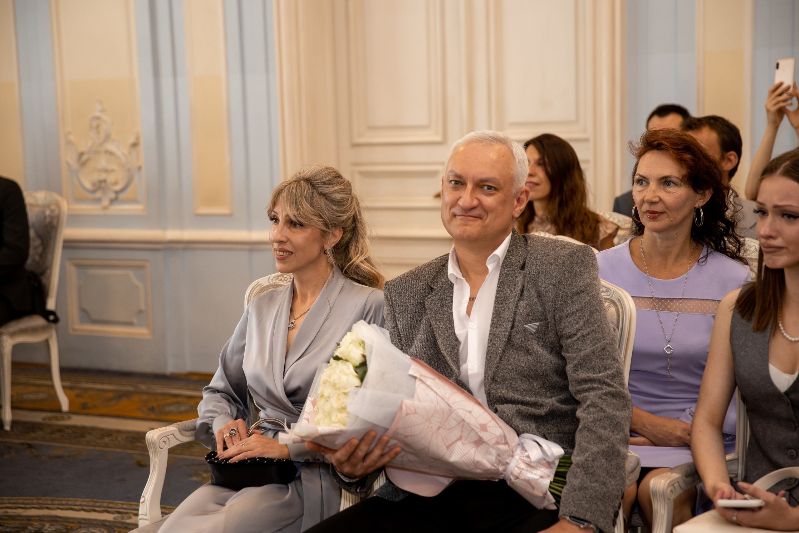 Анна и Александр / Прогулка + ЗАГС. Свадебный и семейный фотограф в Москве Диана Левченко