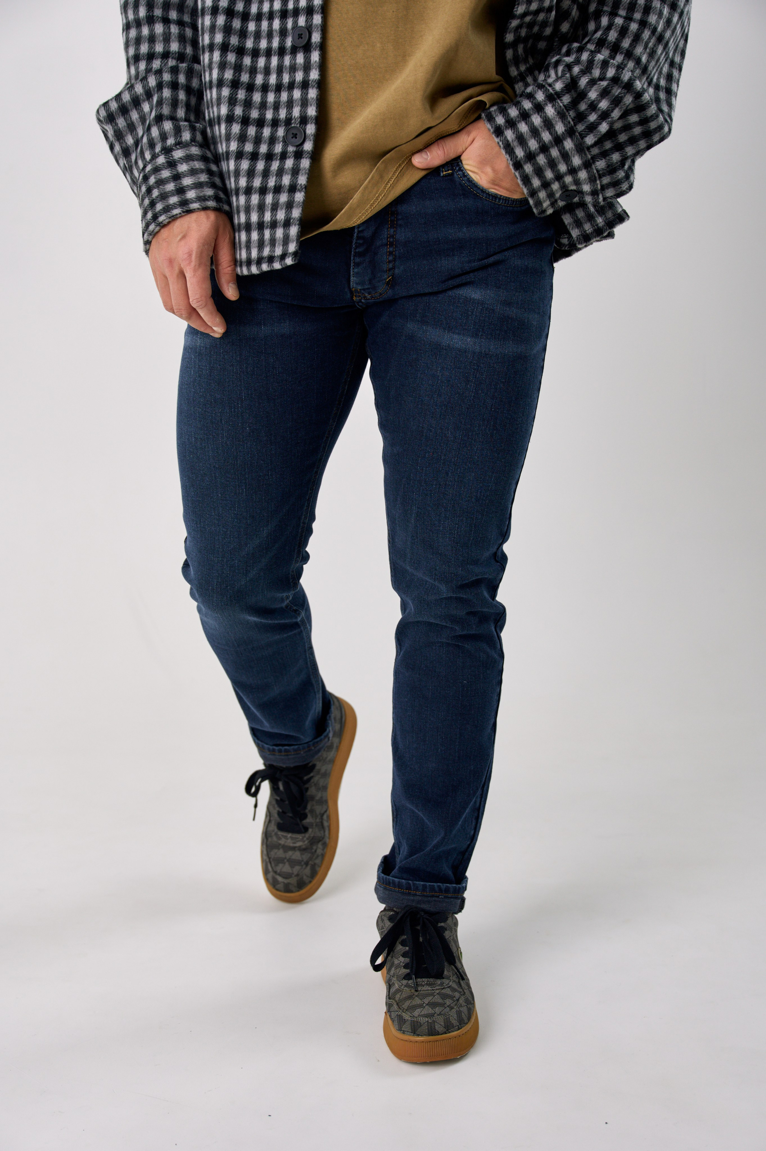 Мужские джинсы. Фотограф Челябинск — Кирилл Устюжанин