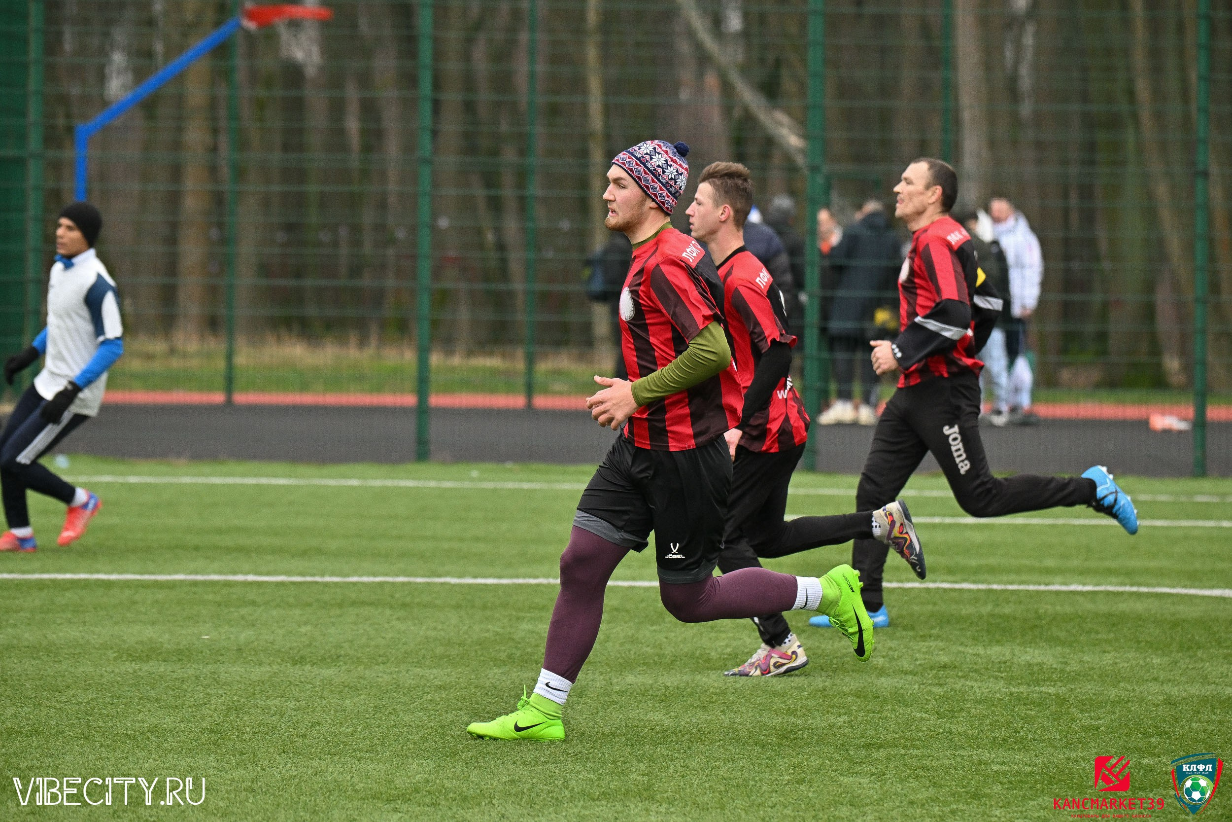 XX ЧЕМПИОНАТ КАЛИНИНГРАДСКОЙ ЛФЛ КАНЦМАРКЕТ39 сезона 2024–2025 гг. VIBECITY.RU Вайб Сити Ру Фоторепортажи Фотоотчеты Калининград