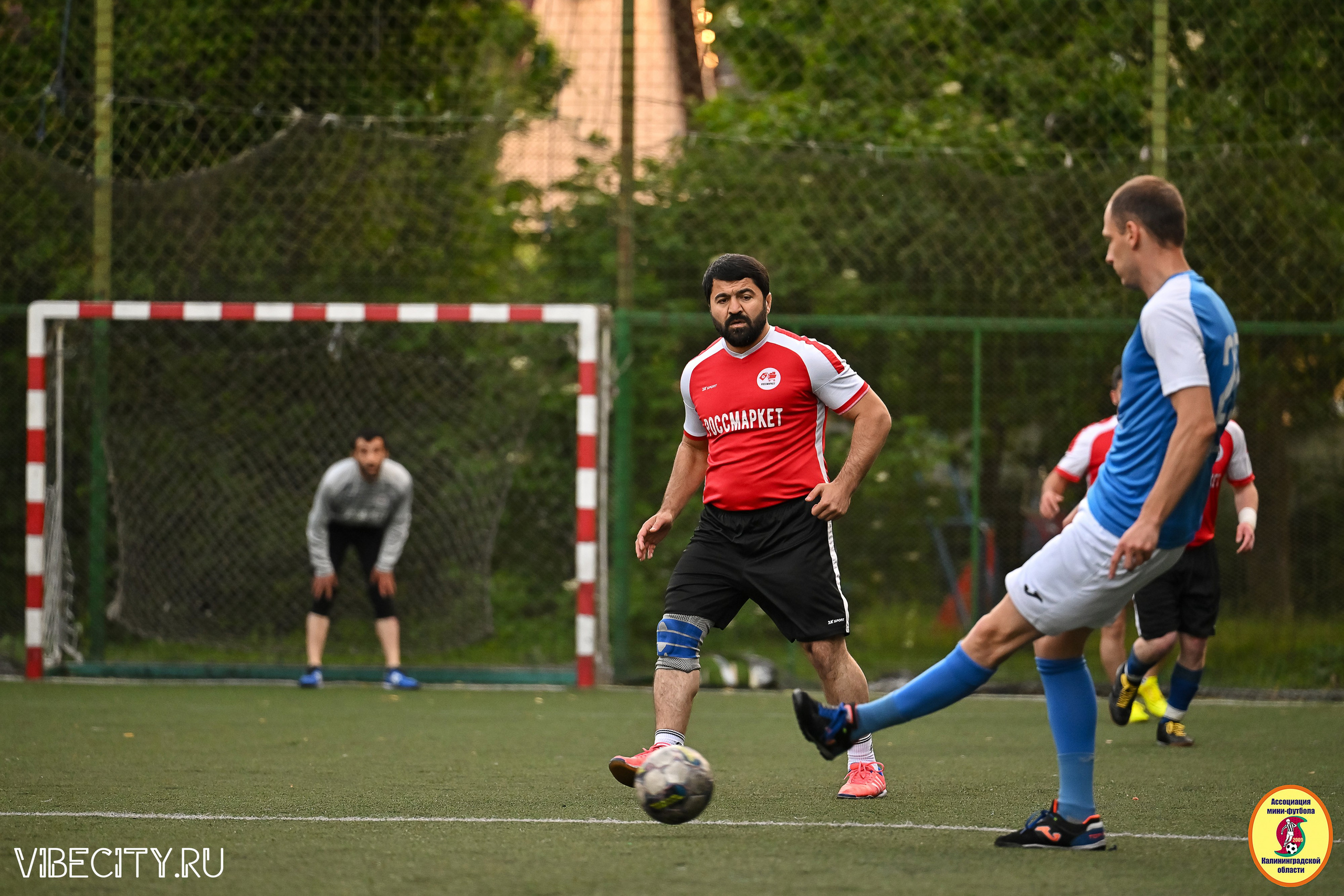 ИГРЫ МИНИ-ФУТБОЛЬНОЙ И КОРПОРАТИВНОЙ ЛИГИ. VIBECITY.RU Вайб Сити Ру Фоторепортажи Фотоотчеты Калининград