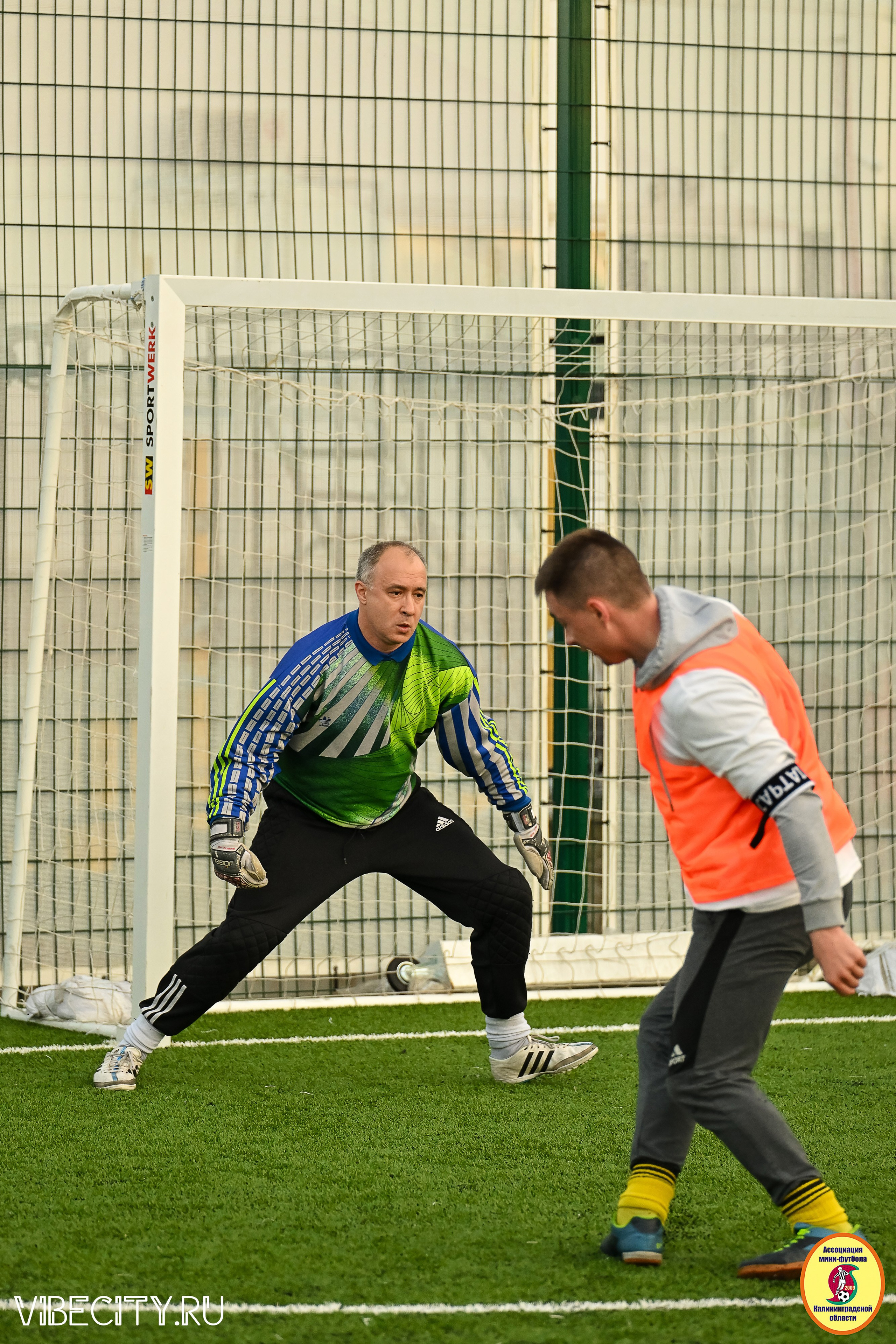 ИГРЫ МИНИ-ФУТБОЛЬНОЙ И КОРПОРАТИВНОЙ ЛИГИ. VIBECITY.RU Вайб Сити Ру Фоторепортажи Фотоотчеты Калининград