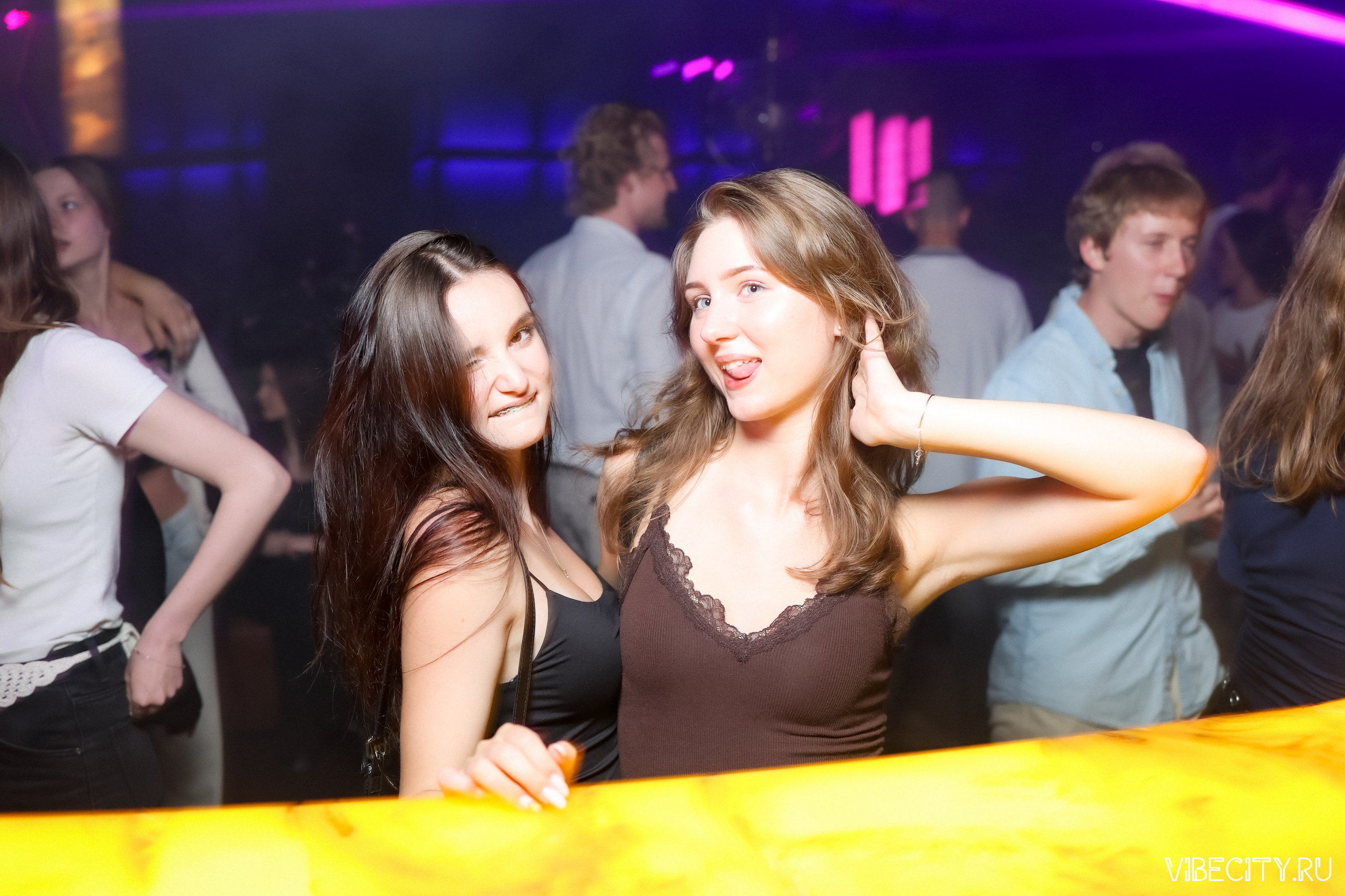 DOUBLE U. VIBECITY.RU Вайб Сити Ру Фоторепортажи Фотоотчеты Калининград