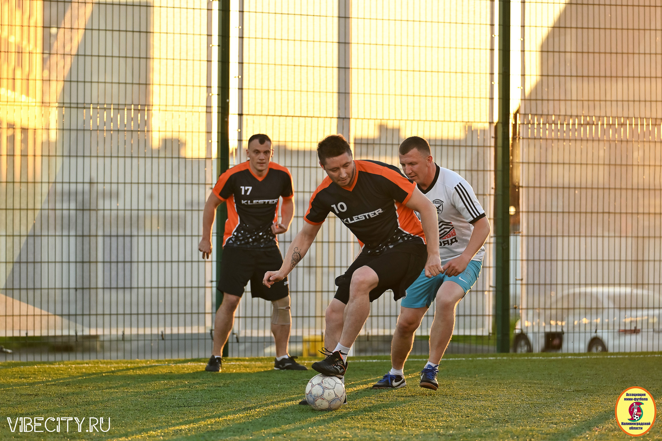 ИГРЫ МИНИ-ФУТБОЛЬНОЙ И КОРПОРАТИВНОЙ ЛИГИ. VIBECITY.RU Вайб Сити Ру Фоторепортажи Фотоотчеты Калининград