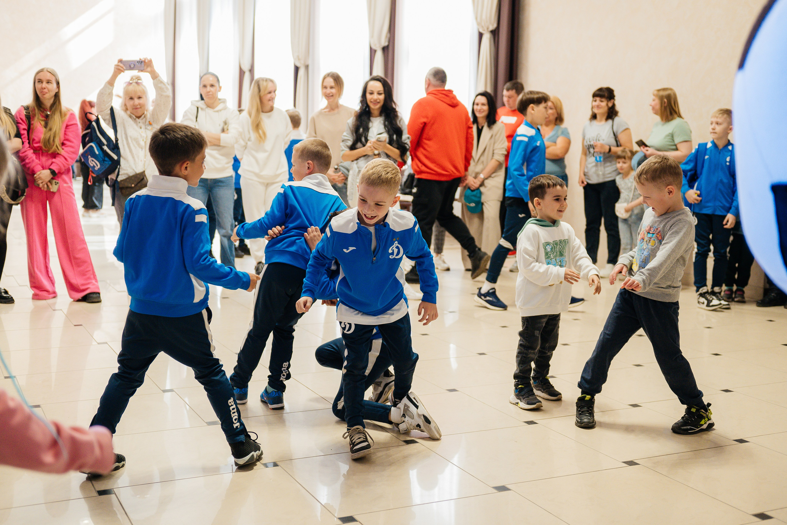 ЛИГА.БРО: JUNIOR 23/24. Свадебный и репортажный фотограф Никита Сницарев в Барнауле