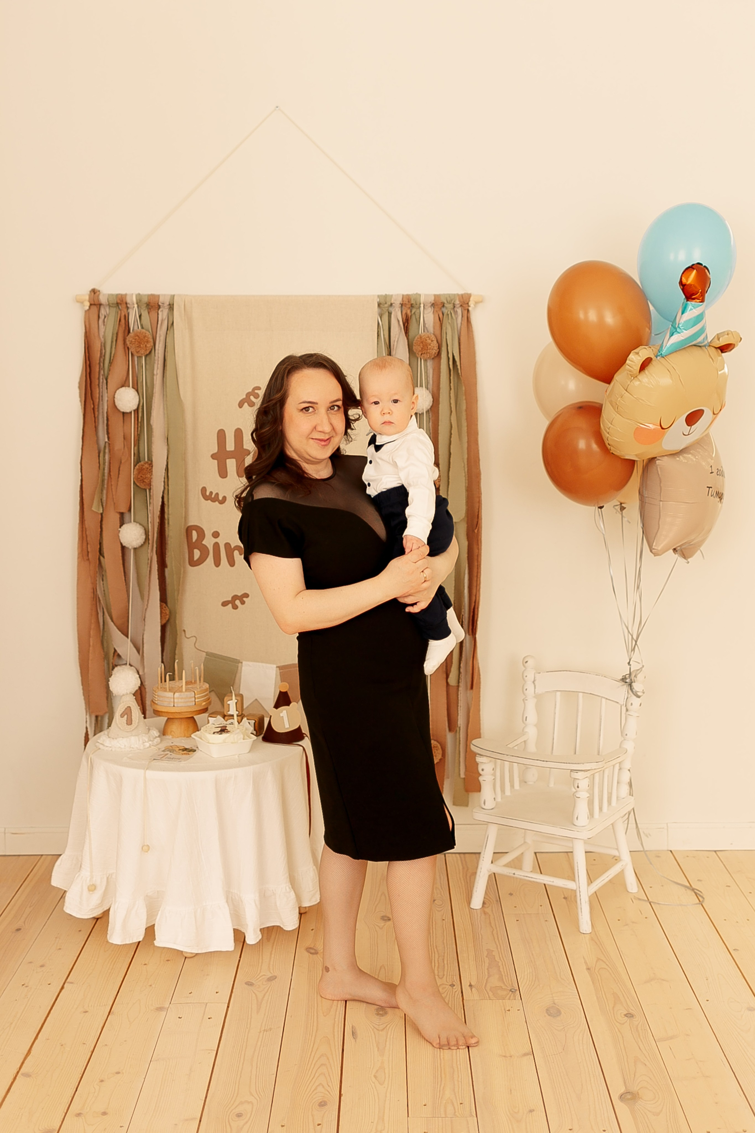 Тимуру 1 годик. Семейный фотограф Фотосессия беременности  Екатеринбург Елена Луткова