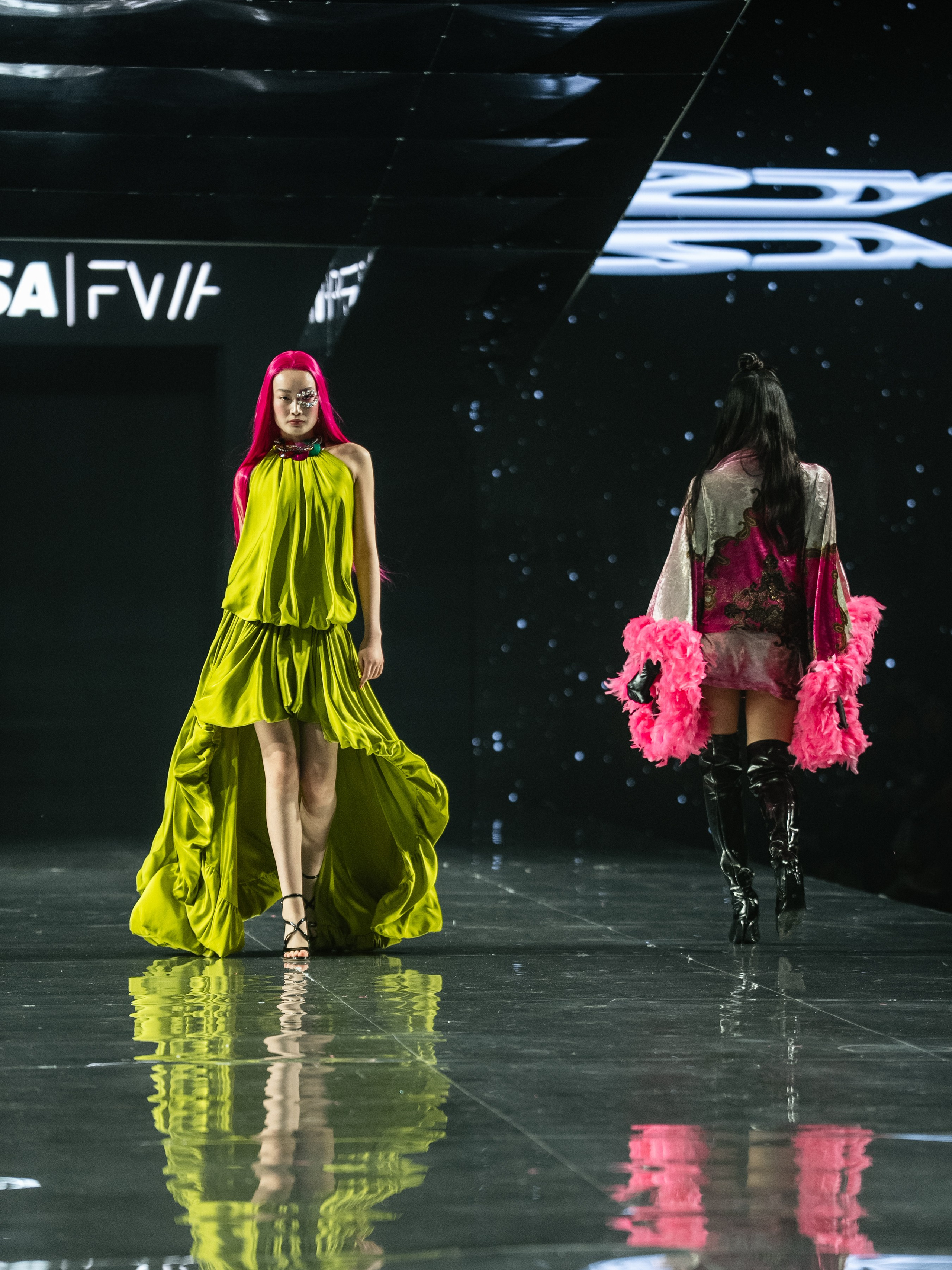 Visa Fashion Week YESYES. Сайт Алматинского НЮ АРТ, будуар и фэшн фотографа Дениса Карпенко