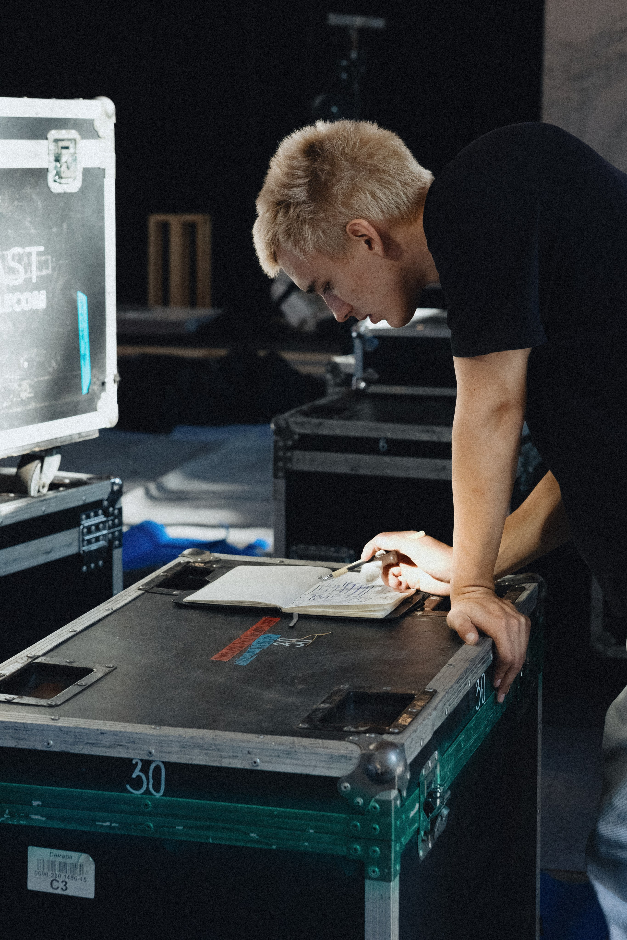 Бэки монтаж