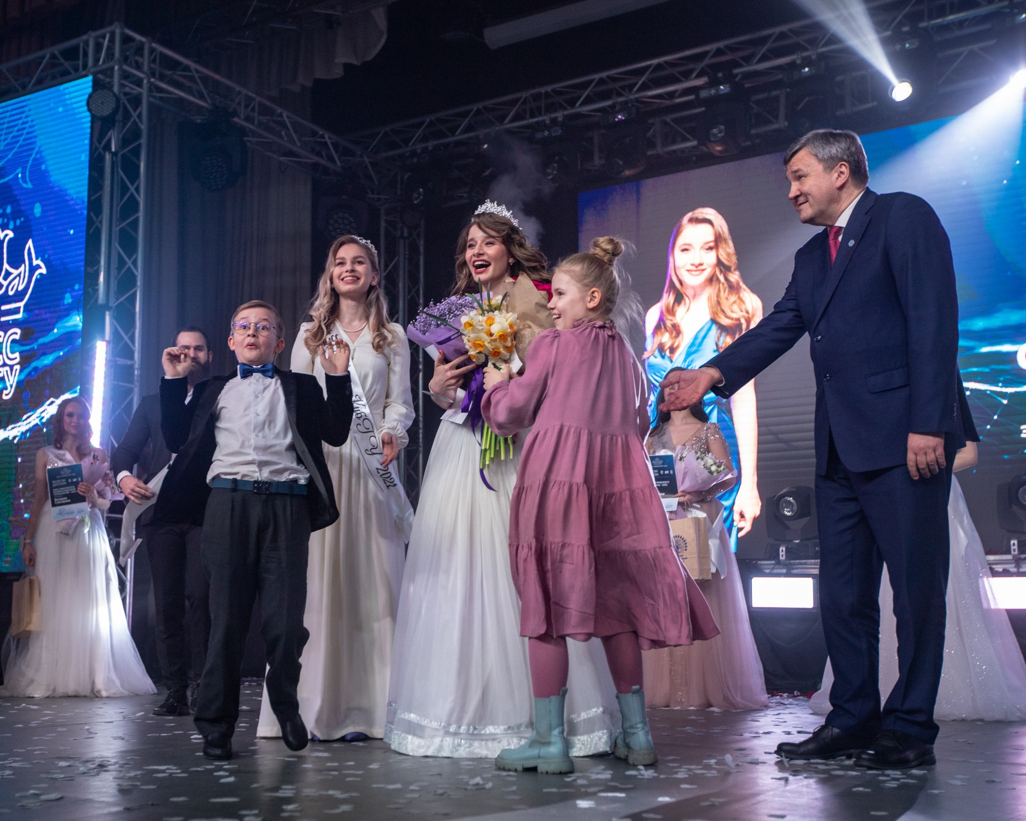 Конкурс красоты Мисс КубГУ 2022. Репортажный, промышленный и маркетплейс-фотограф Дмитрий Чернат