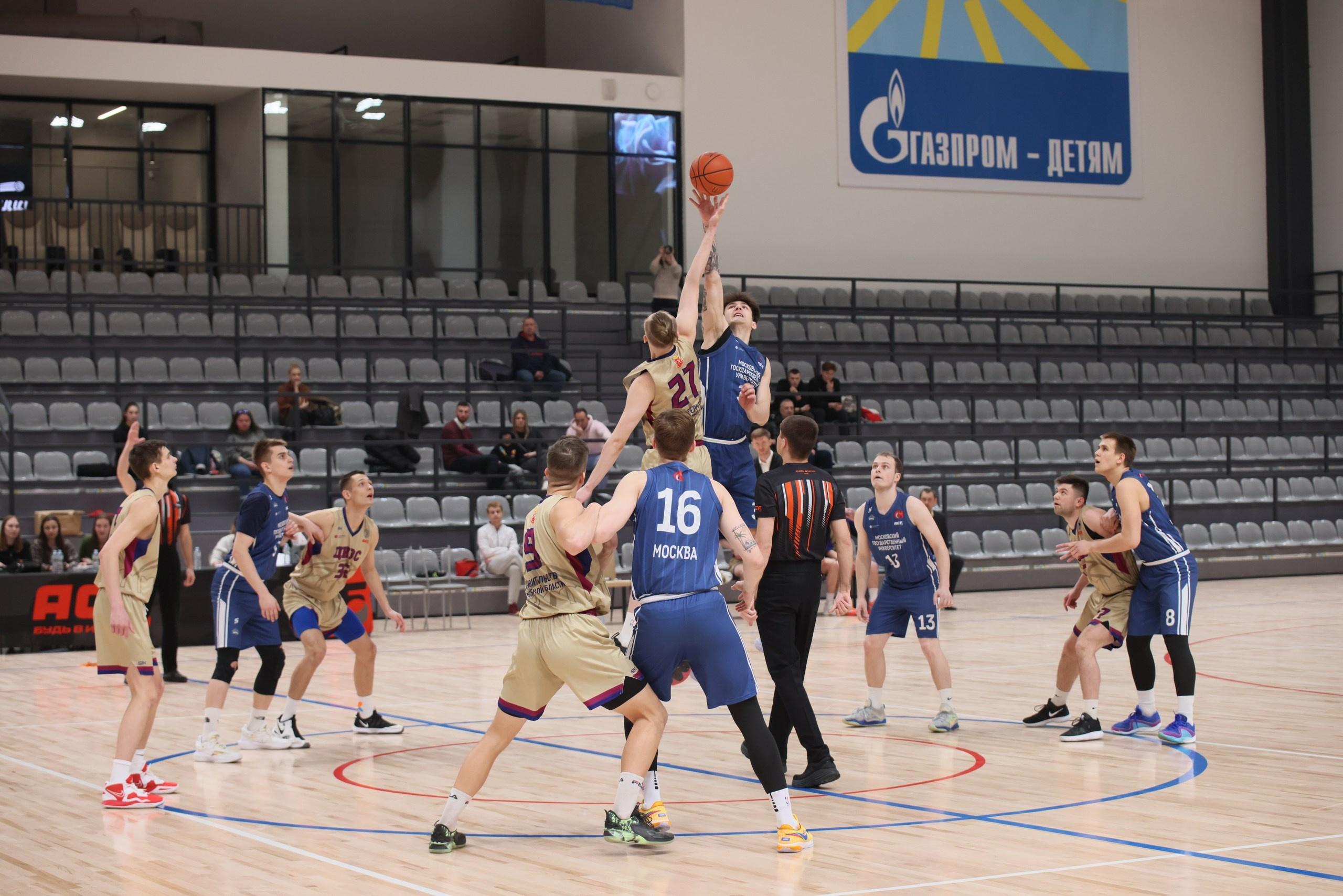 Баскетбол ТулГу VS МГУ. Фотограф в Туле Крупский АнДРей. Фотостудия «КАДР71» в Туле