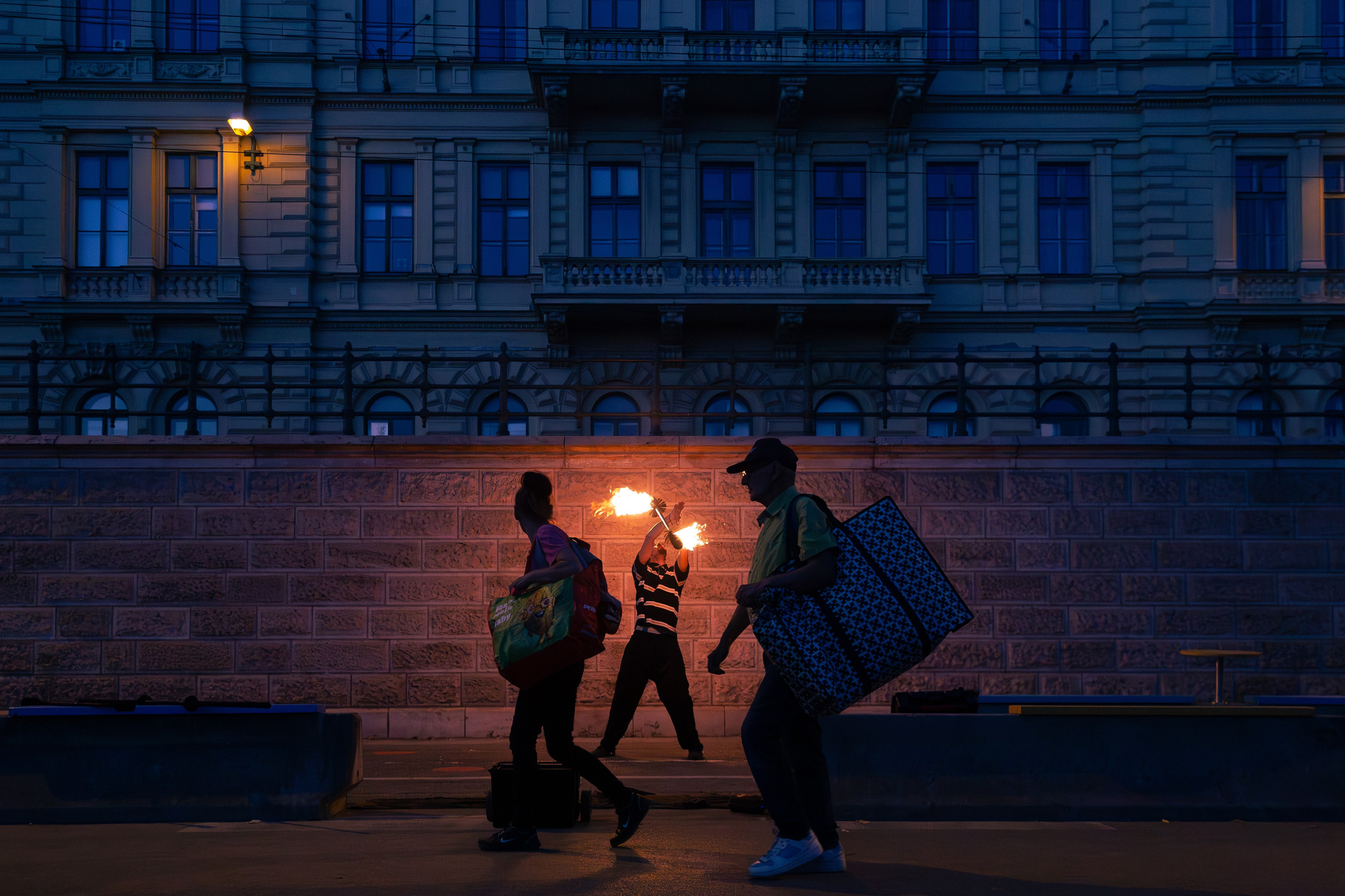 STREET PHOTOGRAPHY. Photographer in Budapest  — Yura Knyazev