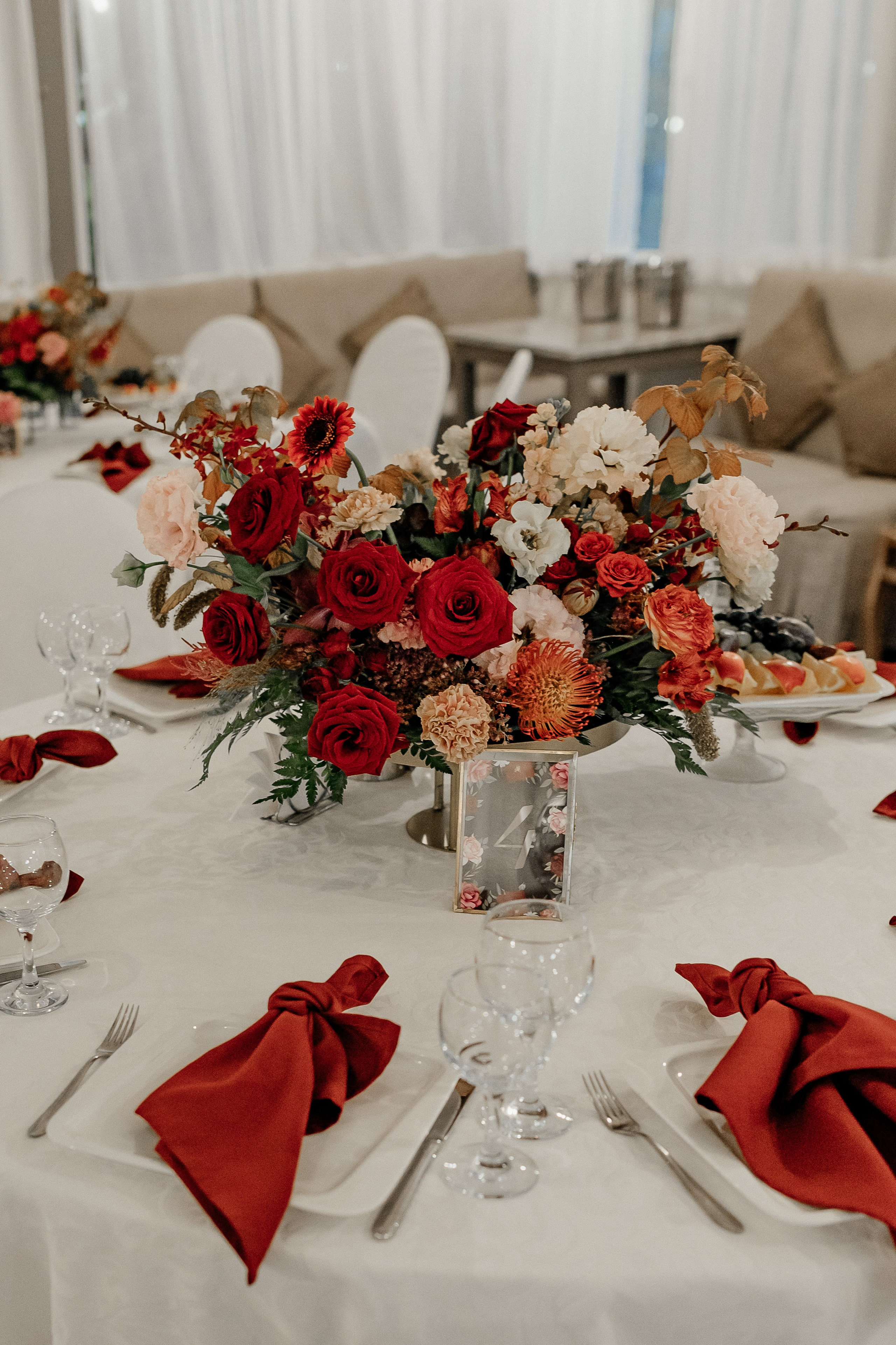 Свадьба в ресторане "Прайм тайм". Kirillova Studio — мастерская декора и событий Юли Кирилловой