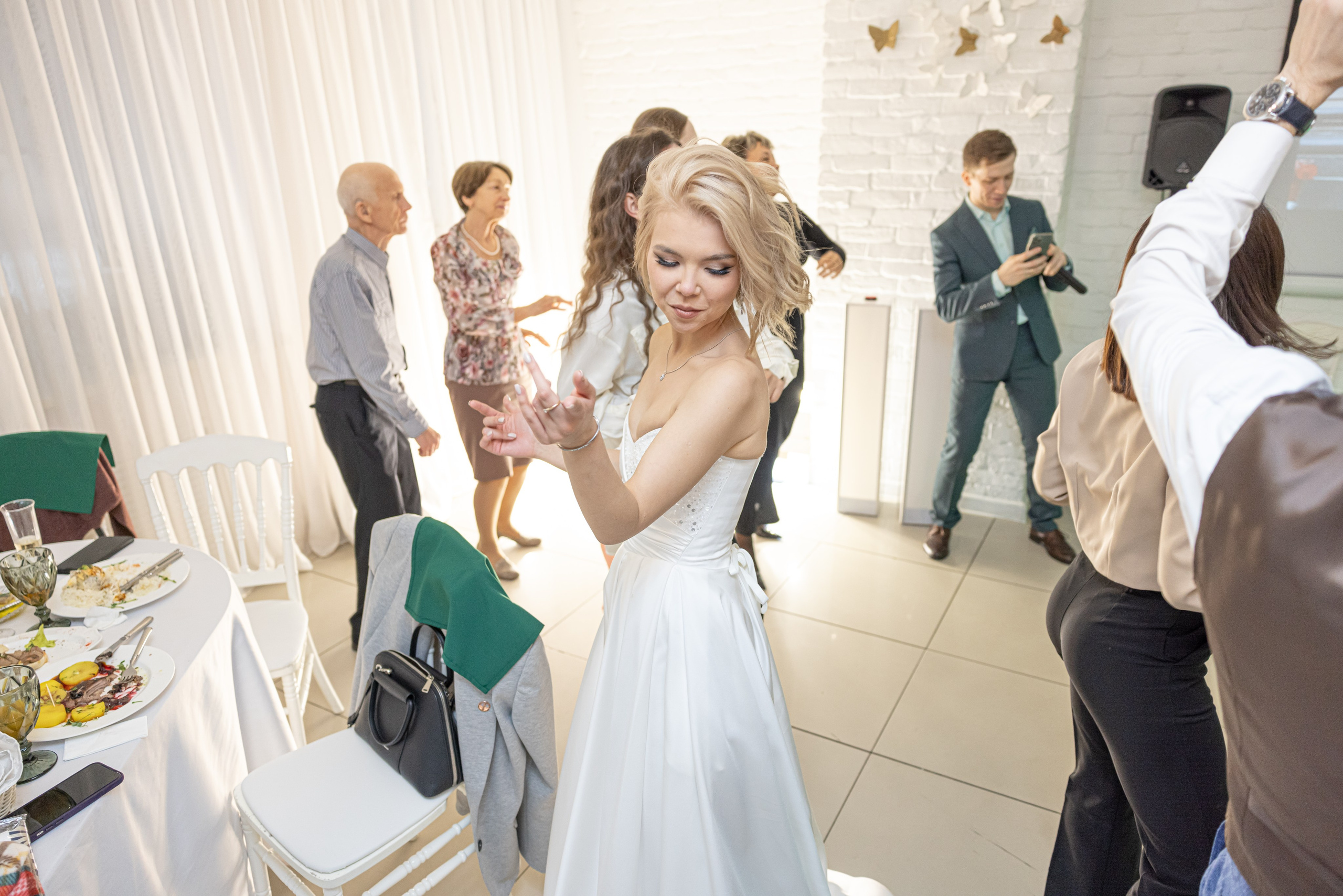 Александр и Диана. Свадебный фотограф Иван Петров