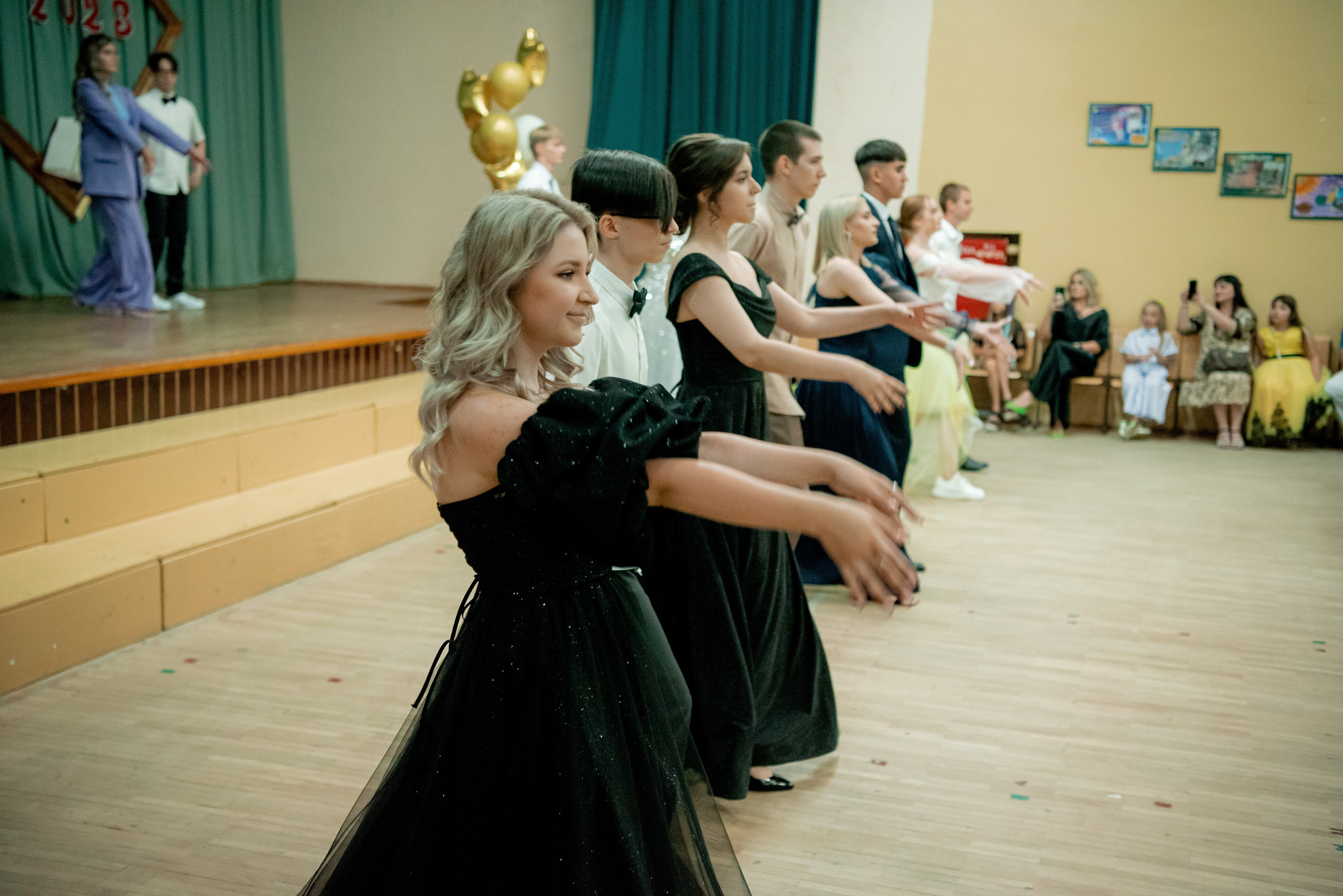 140 Школа. Вручение и Банкет. Сити Холл. Фотограф в Волгограде и Волжском Александр Горбань