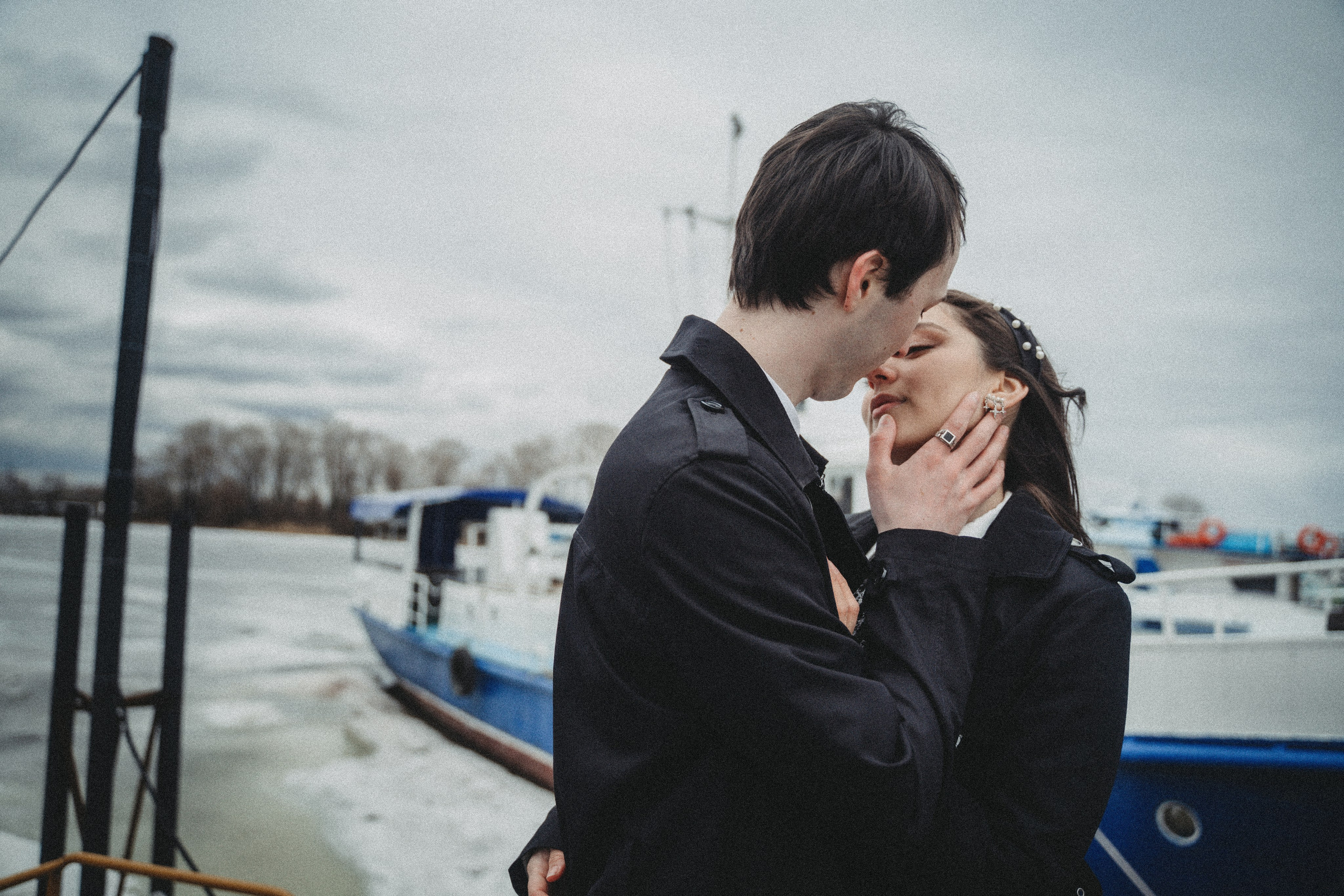 Азат и Маня. Главная