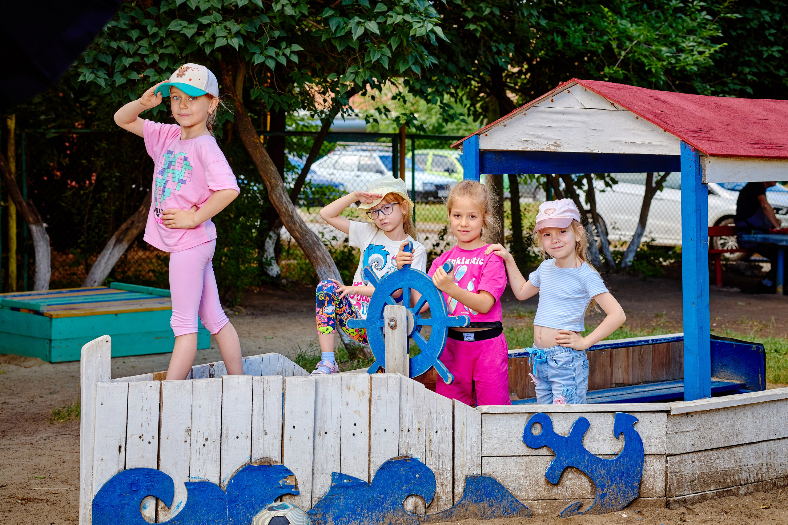 Пример летней съемки в детском саду № 92 Старшая группа Радуга. Фотограф Выпускные альбомы Таганрог Сергей Коробченко