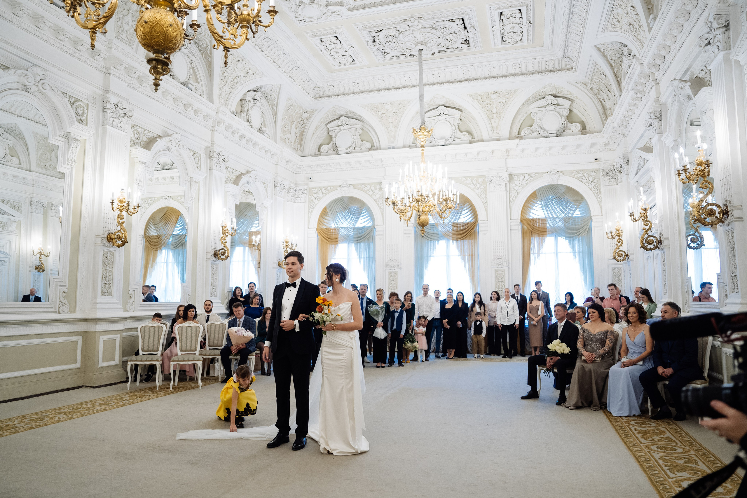 Оранжевая свадьба в гребешках. Свадебный фотограф организатор в Санкт-Петербурге Ассоль Опарина