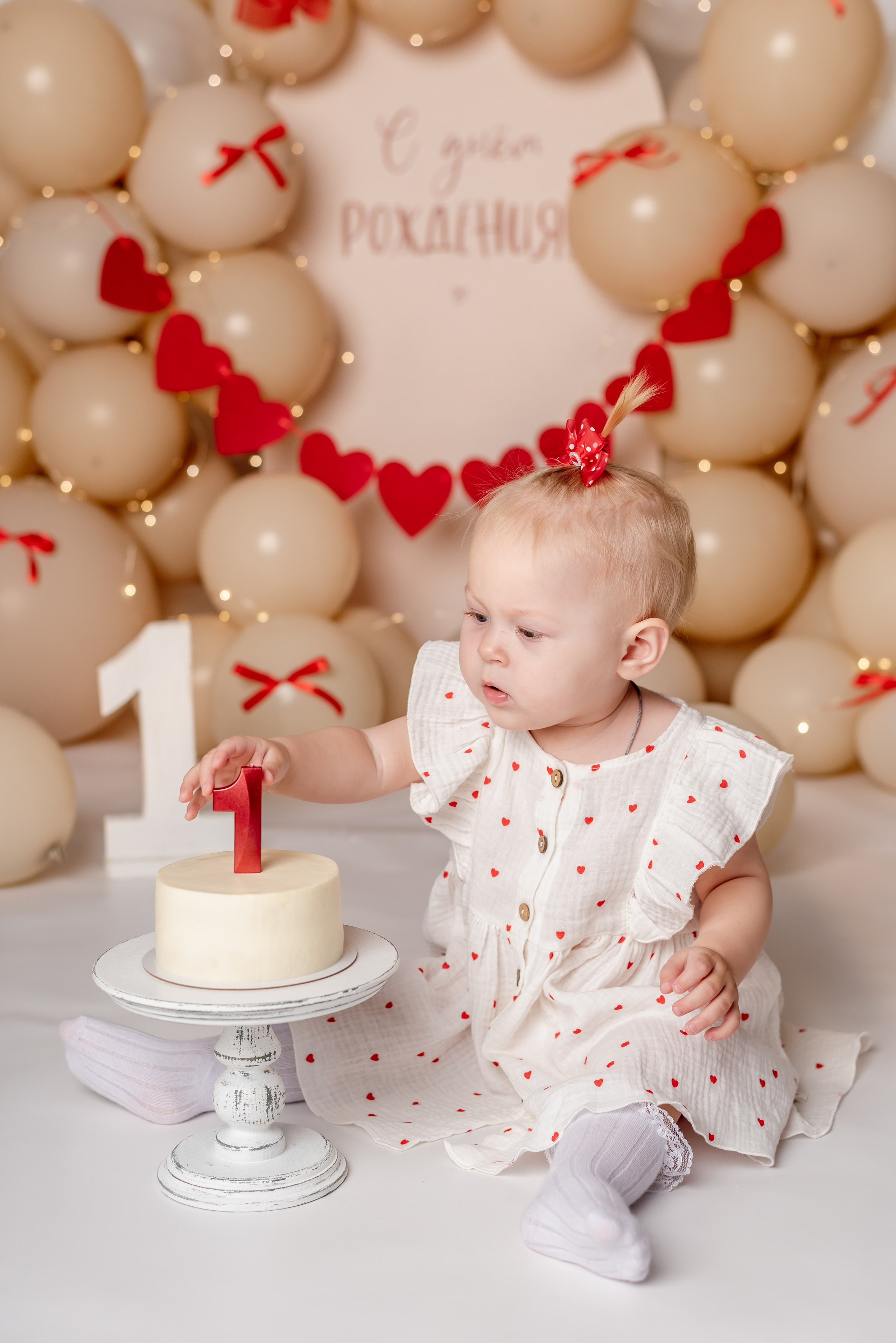 Первый тортик. Детский фотограф Ольга Жубрина