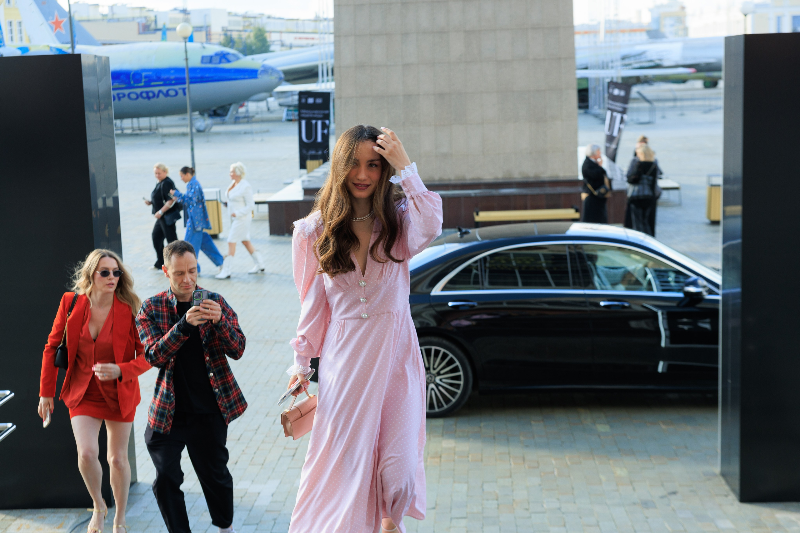 Фотограф для модного показа. Контент для бизнеса в Екатеринбурге Полдень Медиа