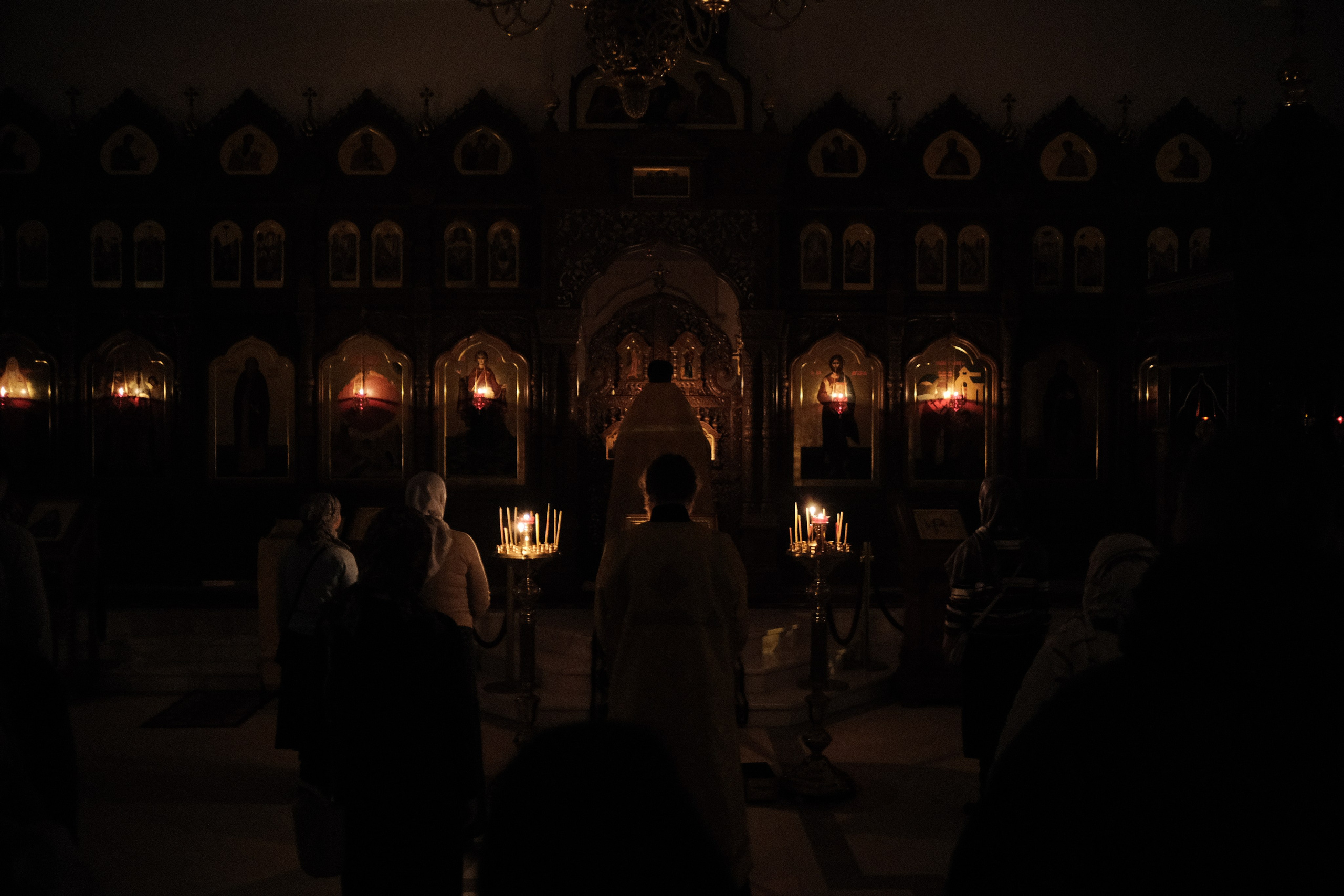 Храм Спиридона, епископа Тримифунтского. Илья Варакин — Кинематографичный фотограф в Москве. Съемки с душой и эстетикой пленки. Готовые фото за 2 дня