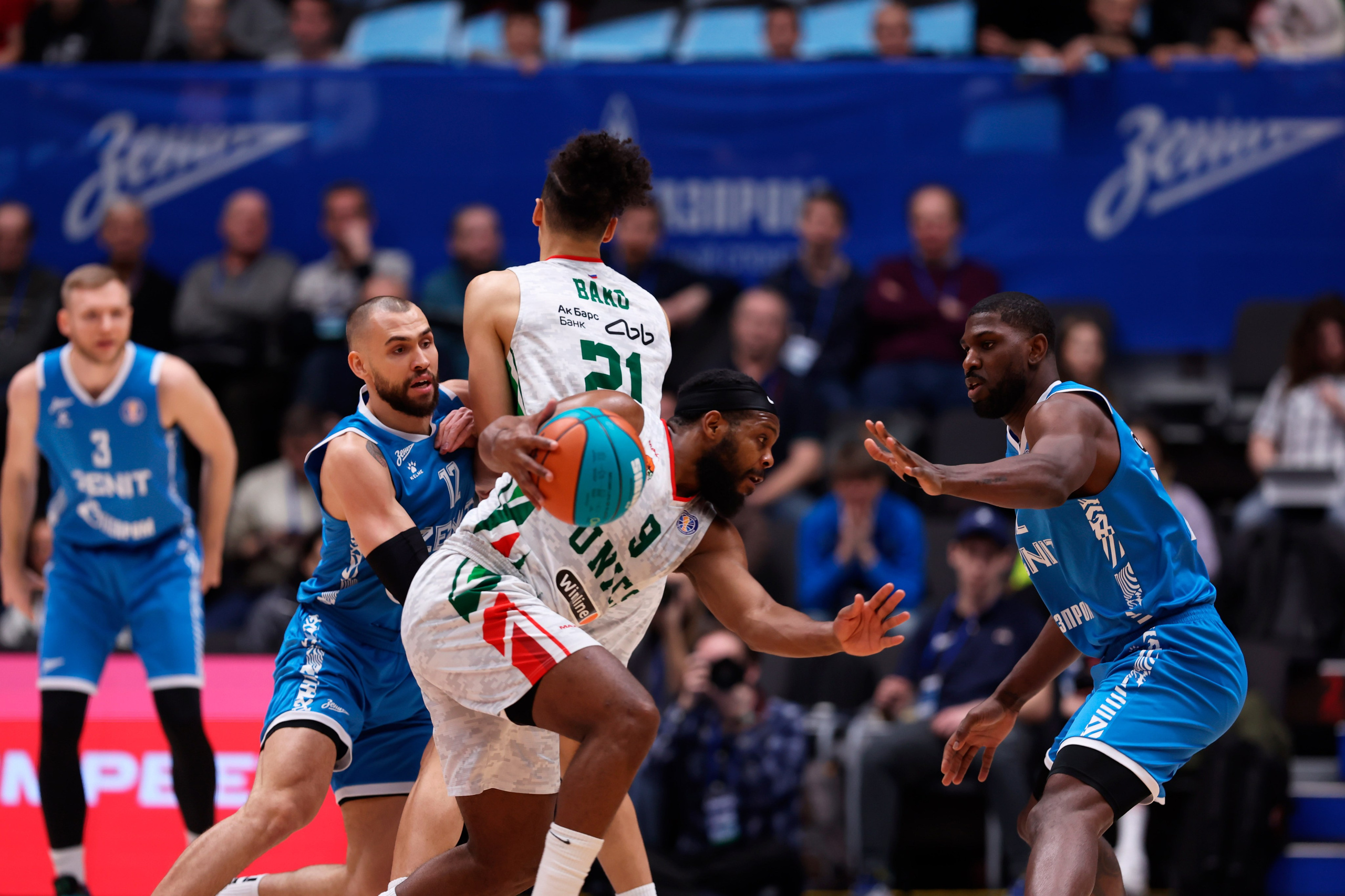 БК Зенит — БК Уникс 13.02.2025. Спортивный и репортажный фотограф Антон Тереханов