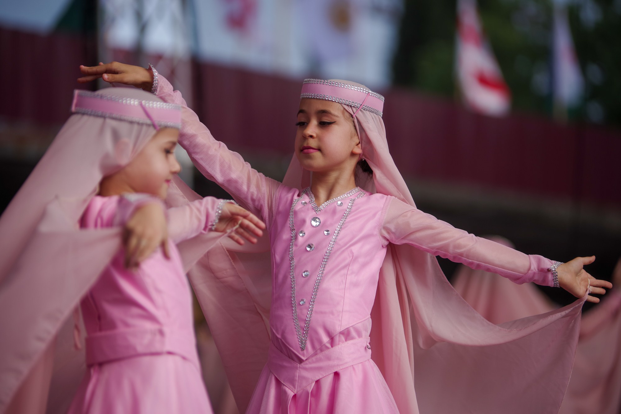 Грузинский танец. Портретный фотограф Денис Милютин