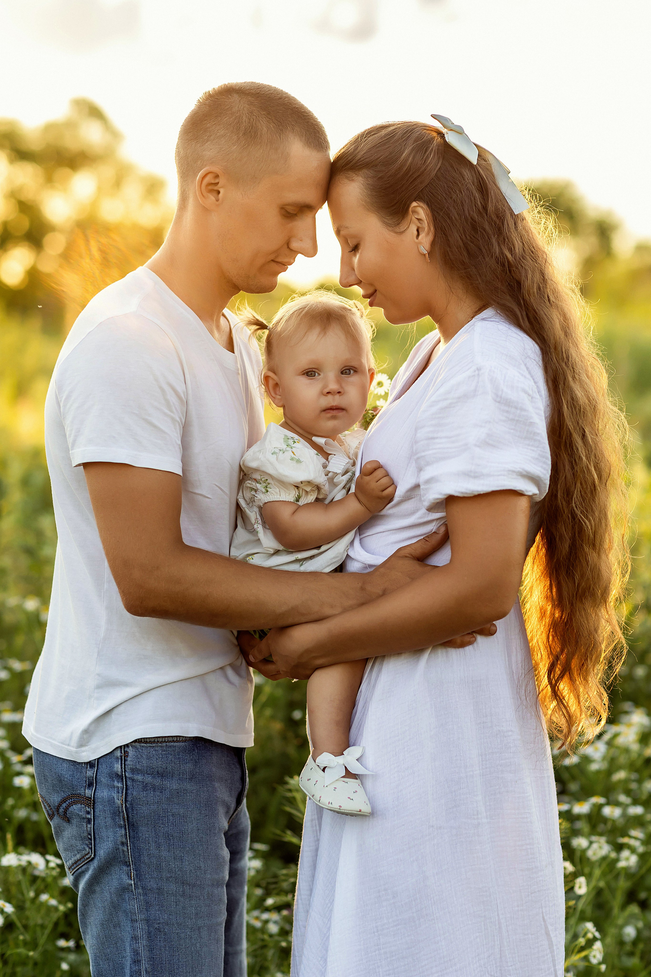 Летняя семейная фотосессия в поле. Детский и семейный фотограф Елена Воропаева