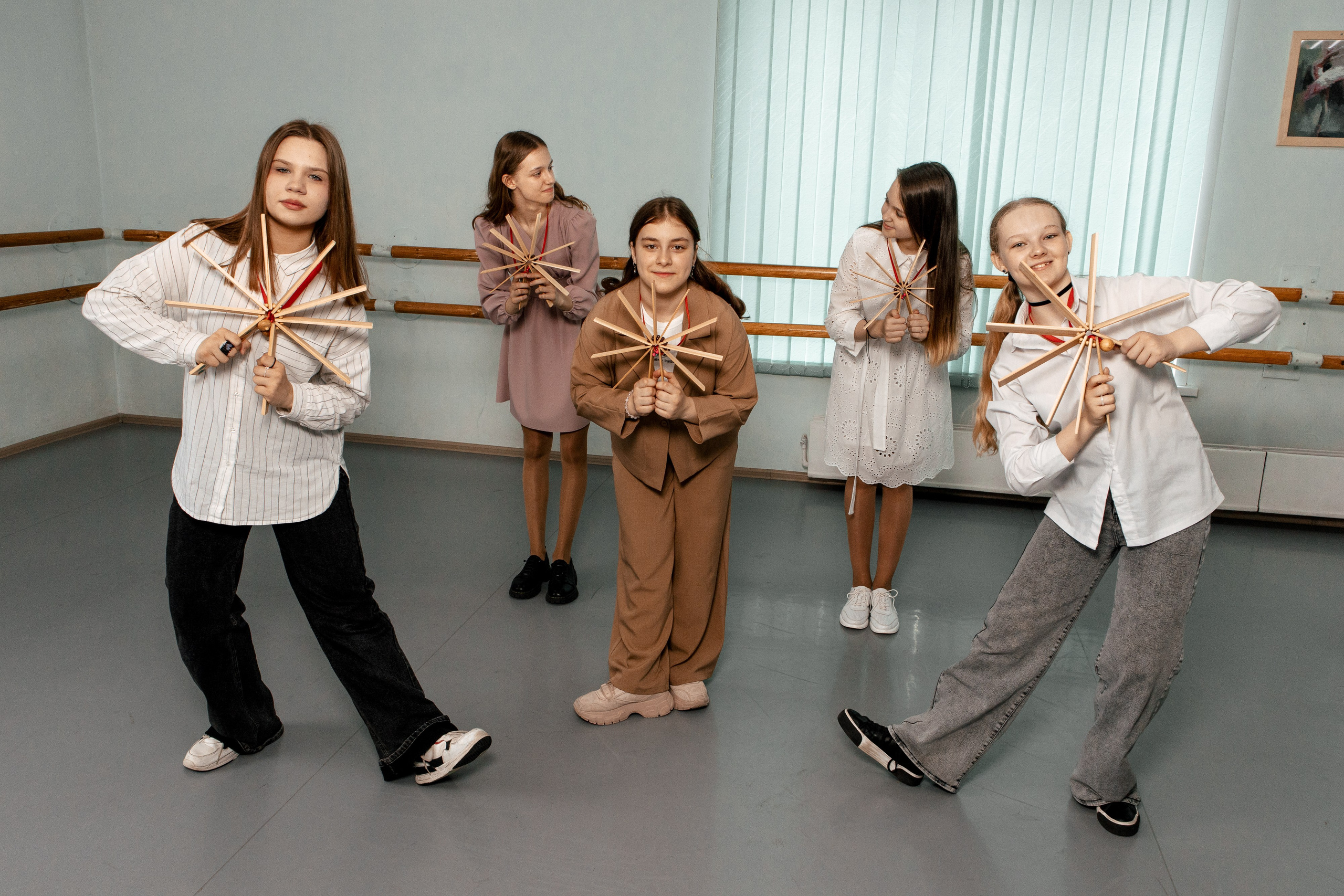 Ансамбль Счастливое детство. Фотограф в Новосибирске Евгений Маслов