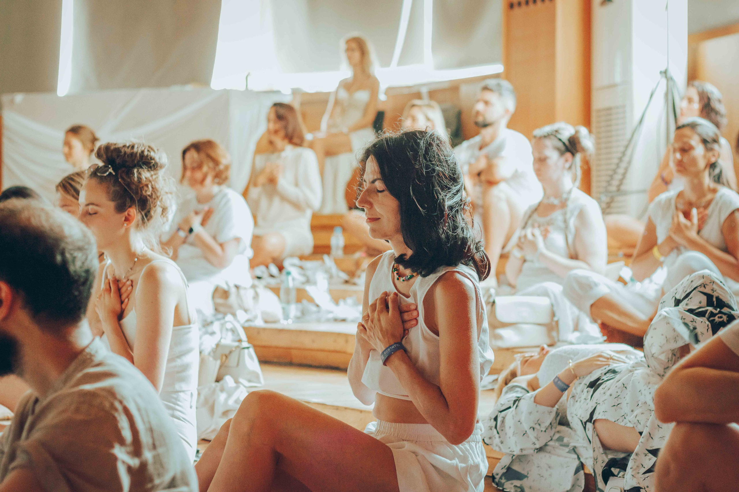 ECSTATIC WHITE |2024. Фотограф Аннё| Москва