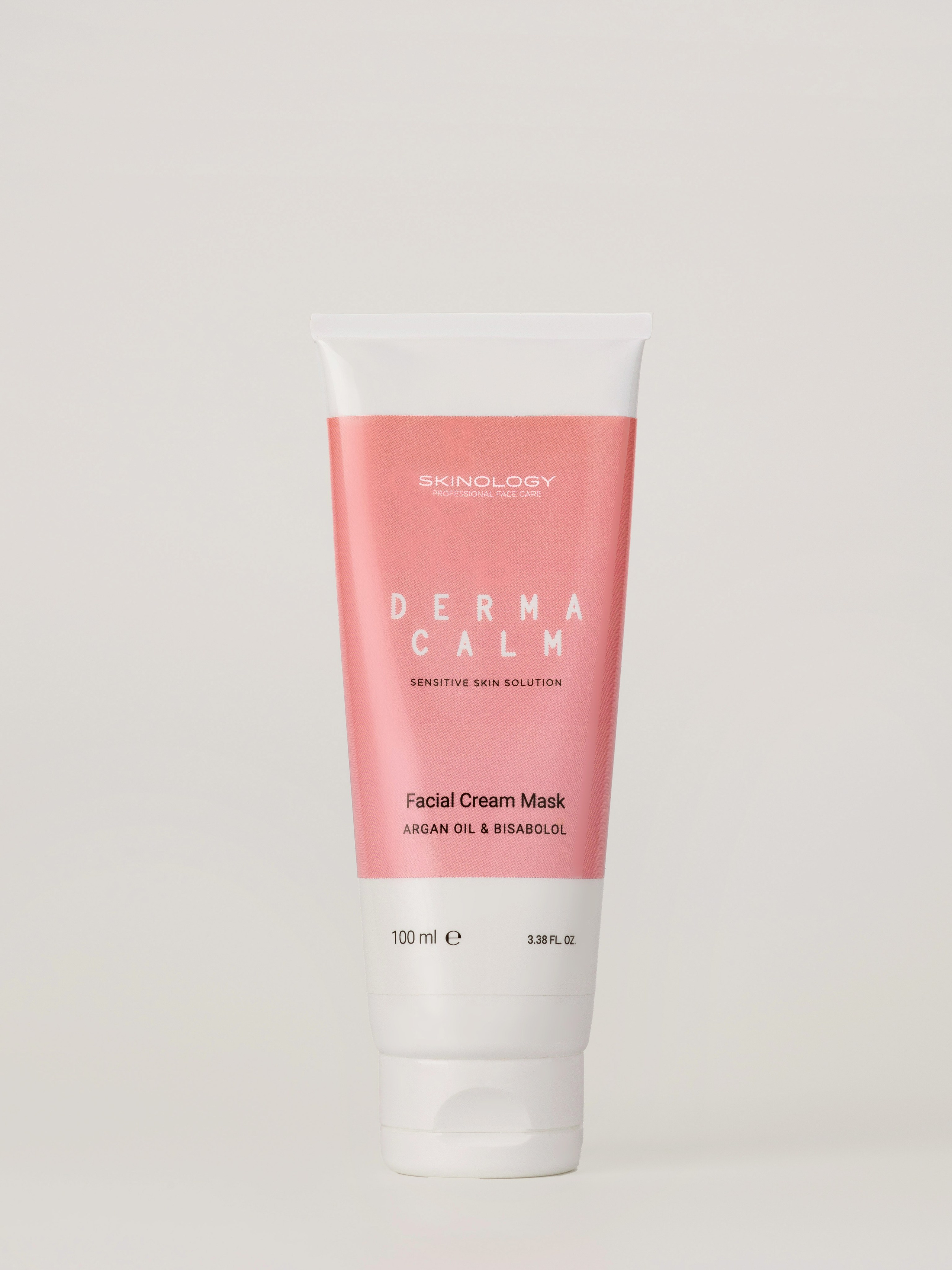 крем для лица на белом фоне для маркетплейса