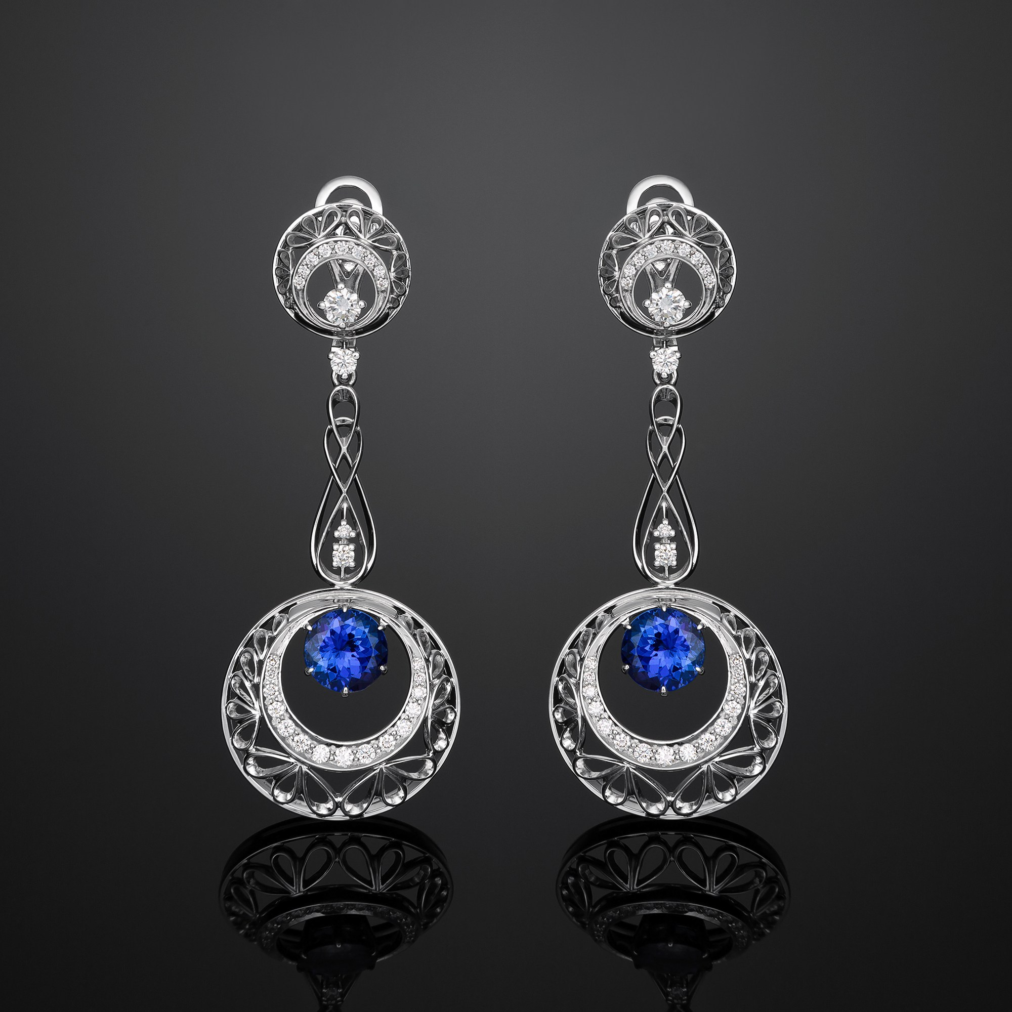 Фотосъемка ювелирных украшений. Предметный и рекламный фотограф в Москве и Московской области Максим Стриганов