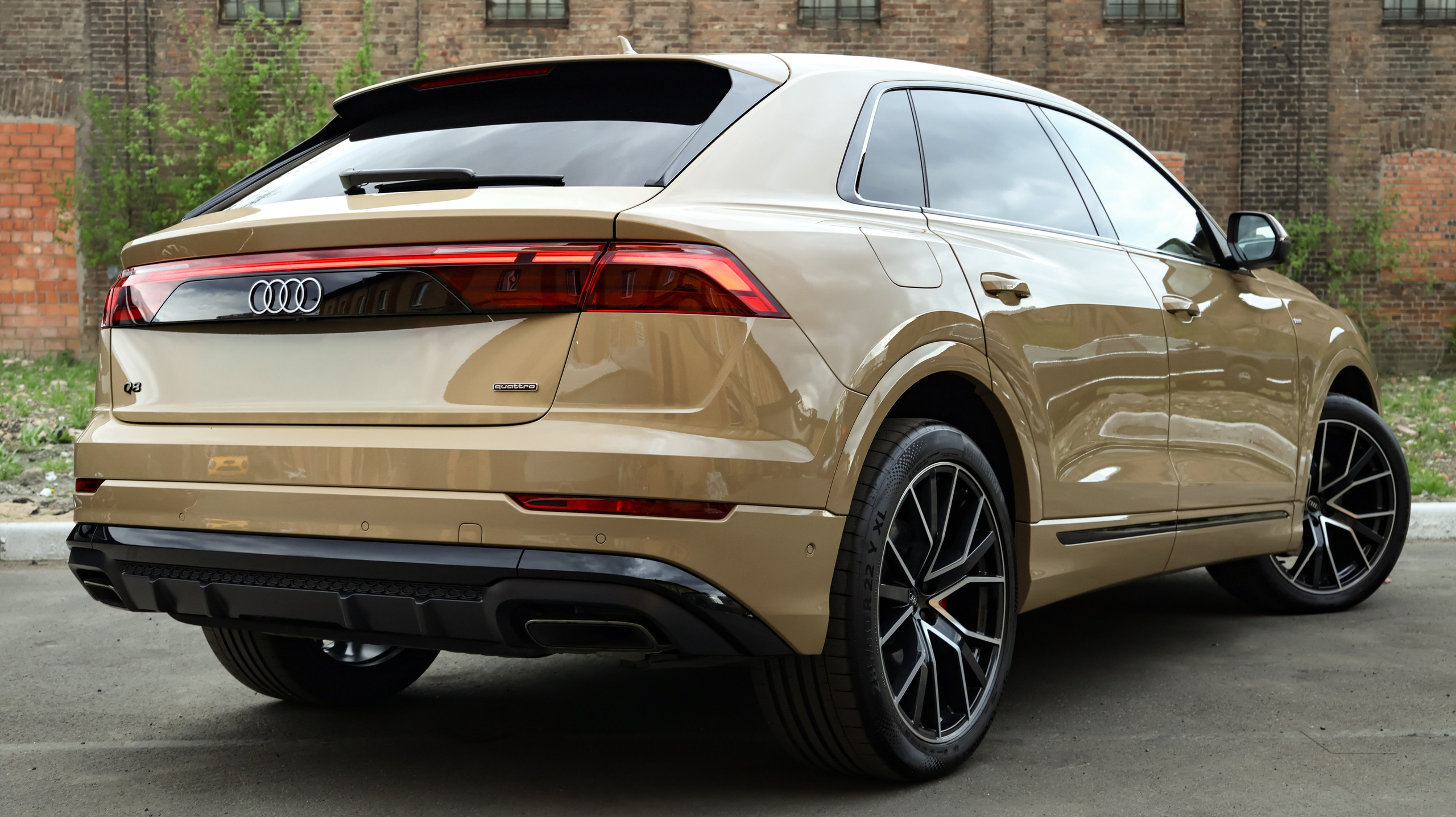 Audi Q8. NK