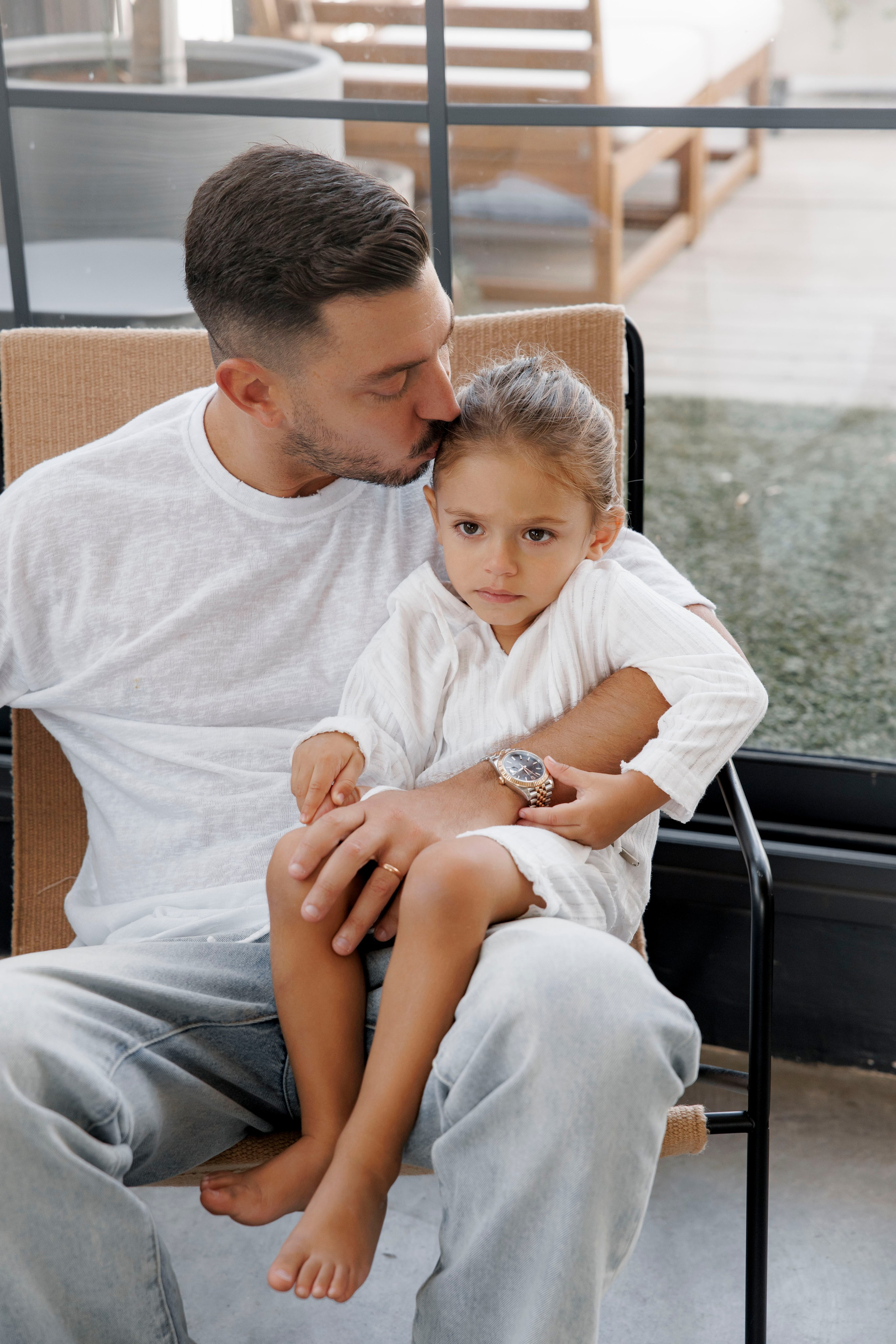Pregnancy photoshoot inside the studio in Tel Aviv. Главная