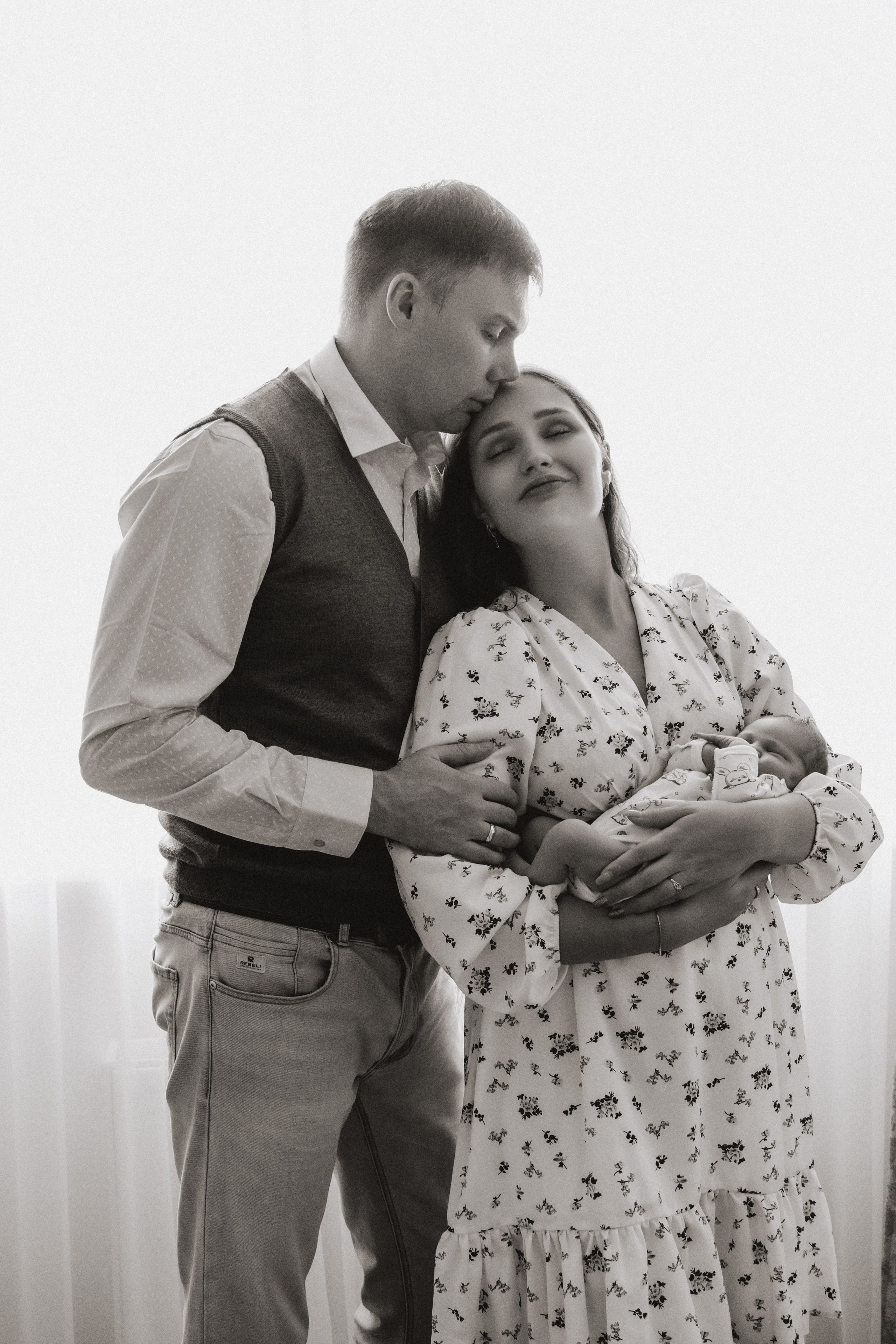 Выписка Мии + Нью Борн. Свадебный и семейный фотограф в Краснодаре Диана Смирнова