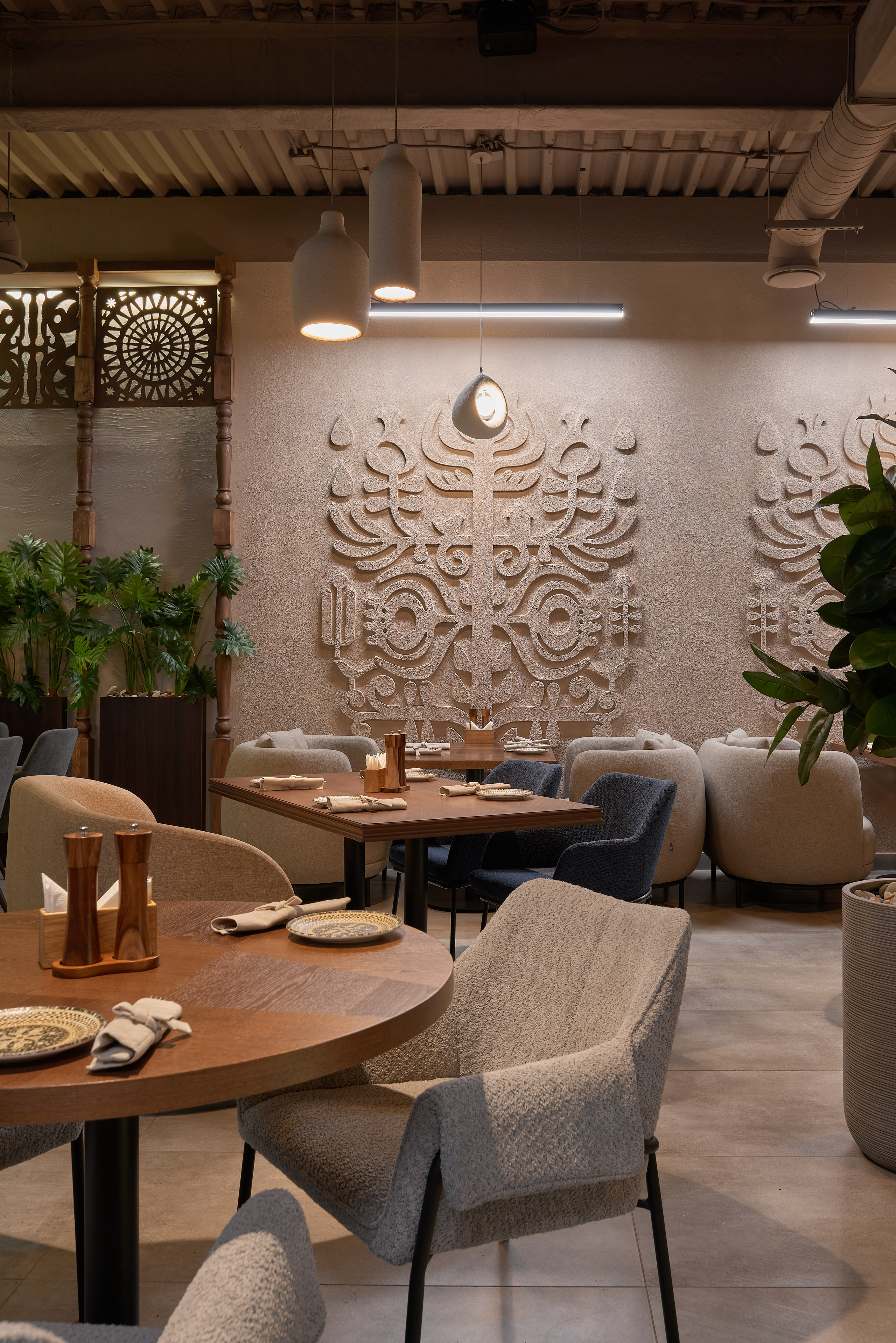 Ресторан Любимый грузинский, Магнитогорск. Абросимов Лев интерьерный и архитектурный фотограф