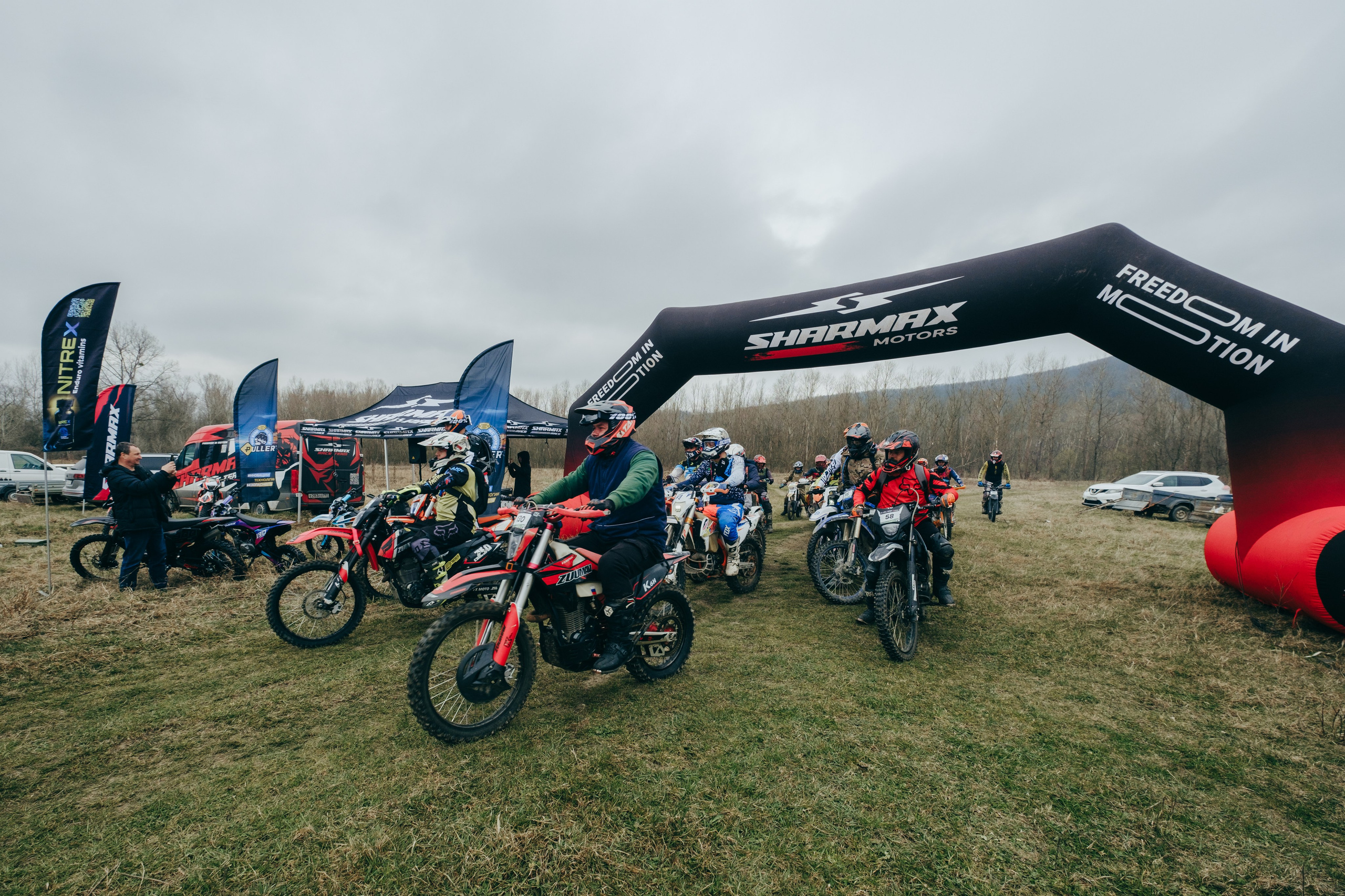 Эндуро Фест от Shamax Motors (Краснодар). Свадебный фотограф Денис Ожигин в Краснодаре и крае. Эмоциональная и стильная съемка вашего дня