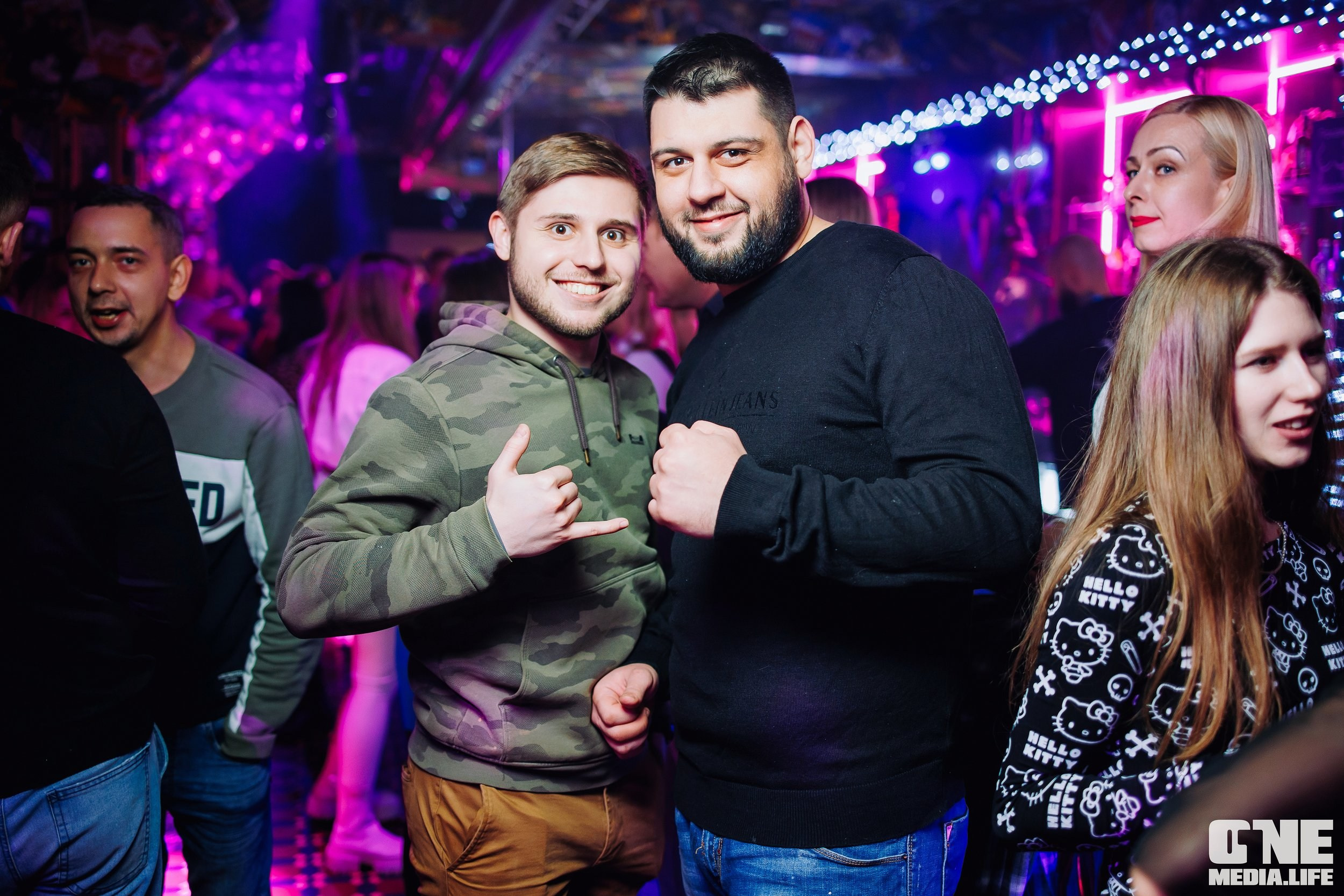 Фоторепортаж из бара XxxX. One Media Life: фоторепортажи, фотоотчеты с мероприятий и заведений